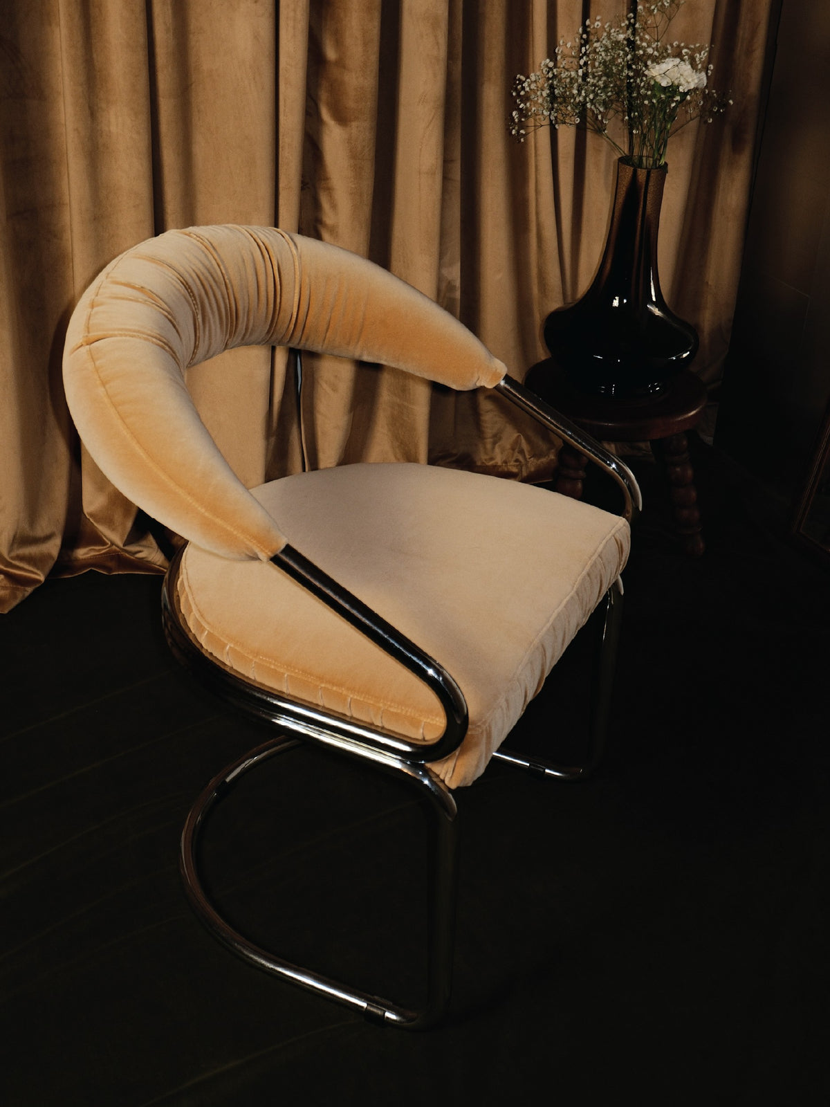 Giotto Stoppino for Kartell Set of 4 Chairs — in context
