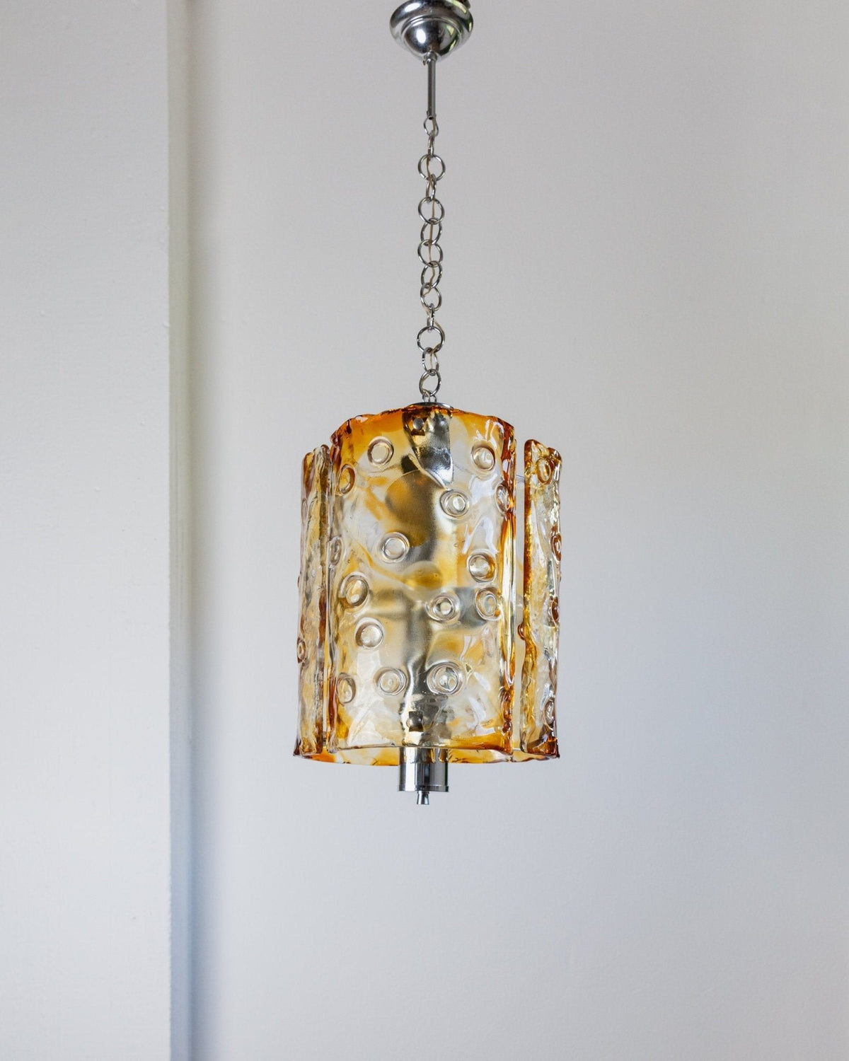 Large vintage Murano glass ceiling lamp by Toni Zuccheri for Mazzega - Italy 1970s - clear and orange glass, chrome - MCM chandelier by Bottega Jacobs