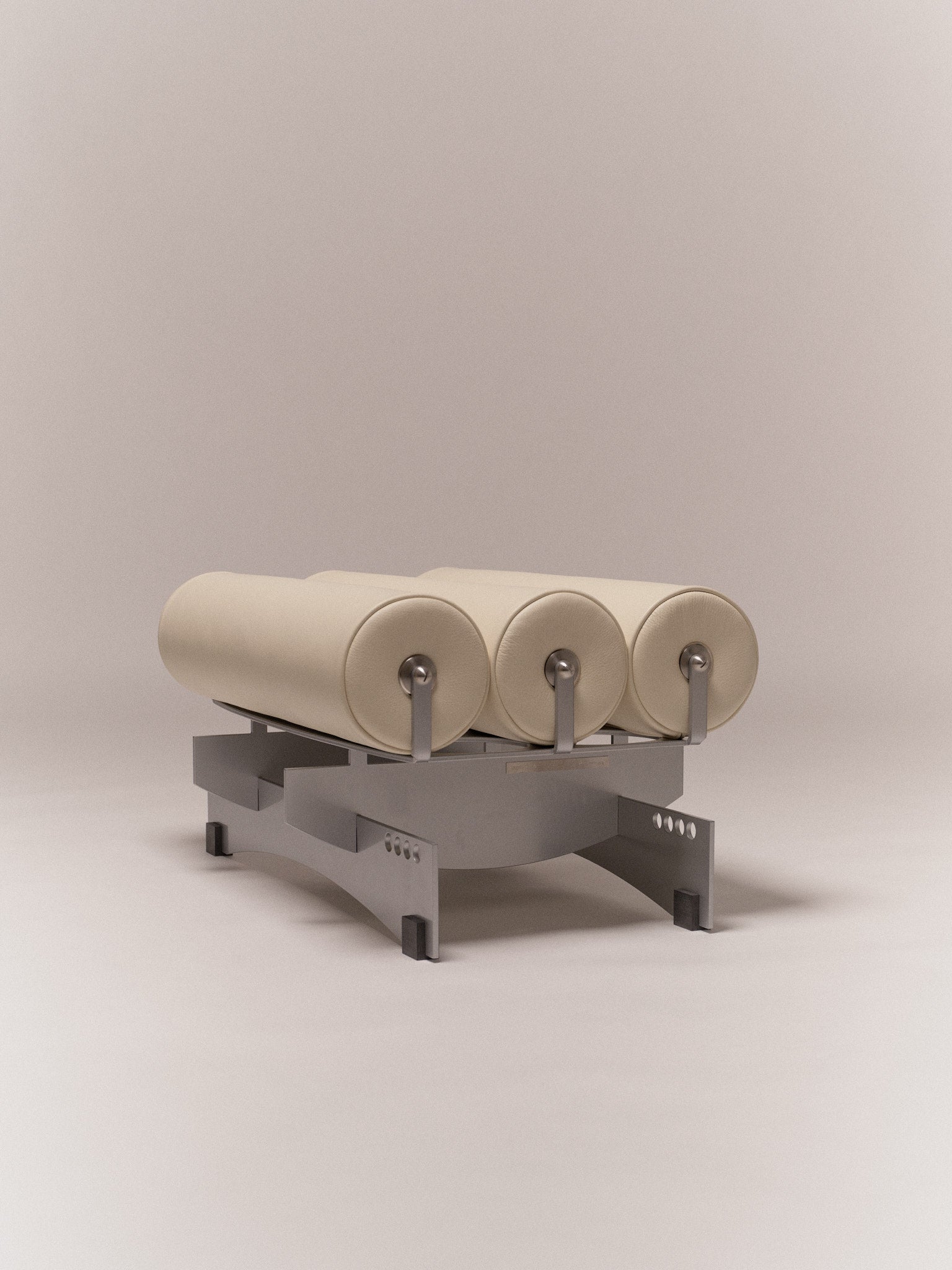Ottoman Bassa — close-up of cream fabric cushions on metal base