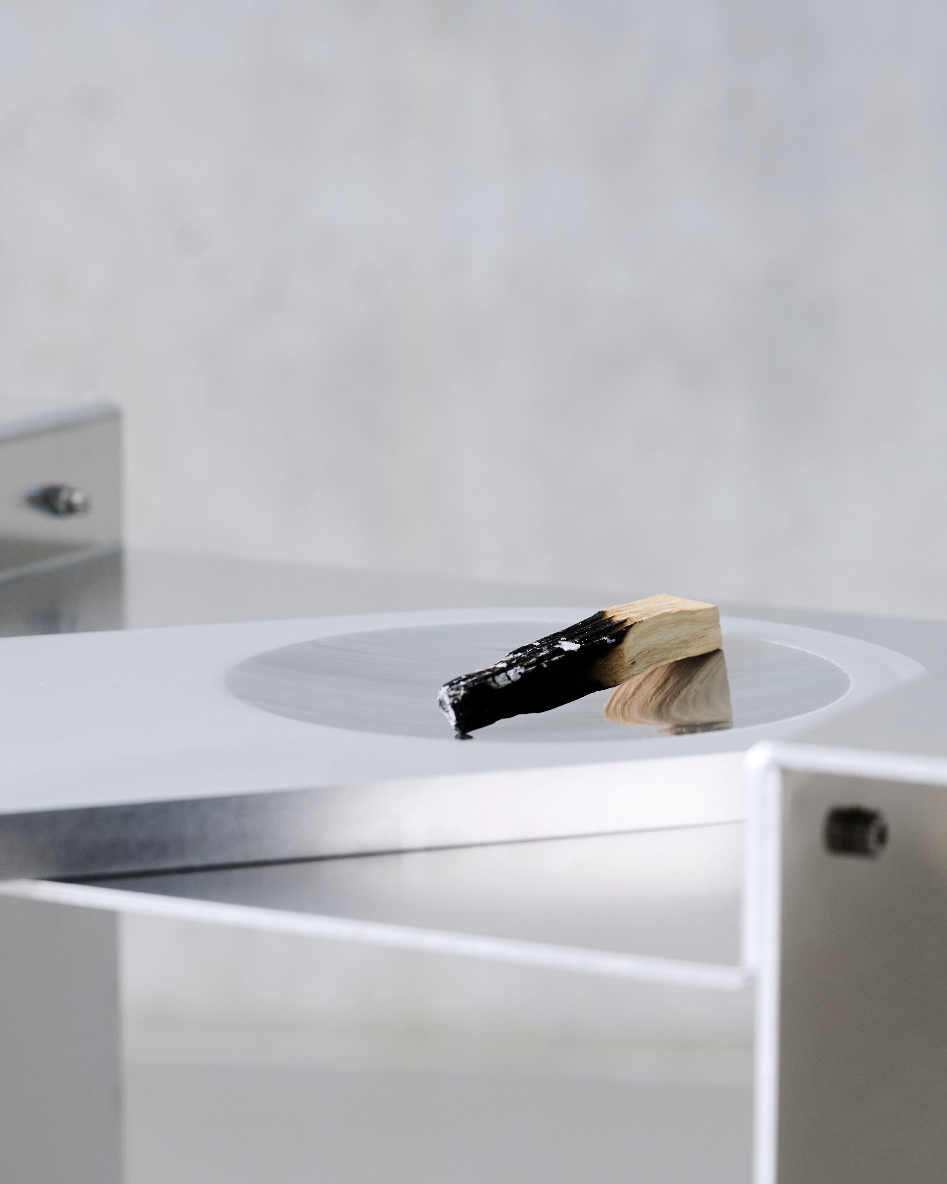 Flight Mode Tray — lifestyle setting