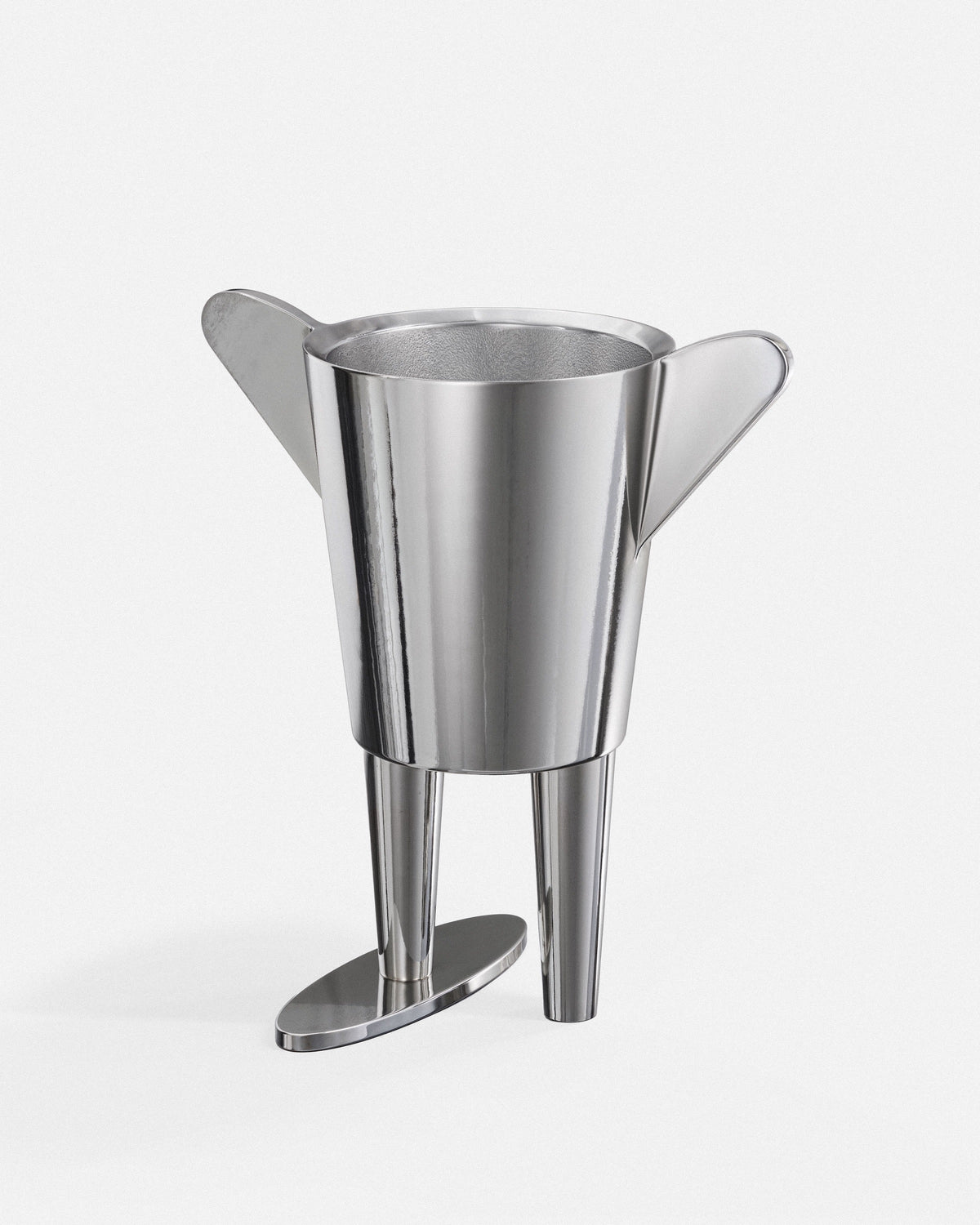 Colin, Ronan Bouroullec, 1992 - Pencil Holder in Cast Aluminium. — lifestyle setting