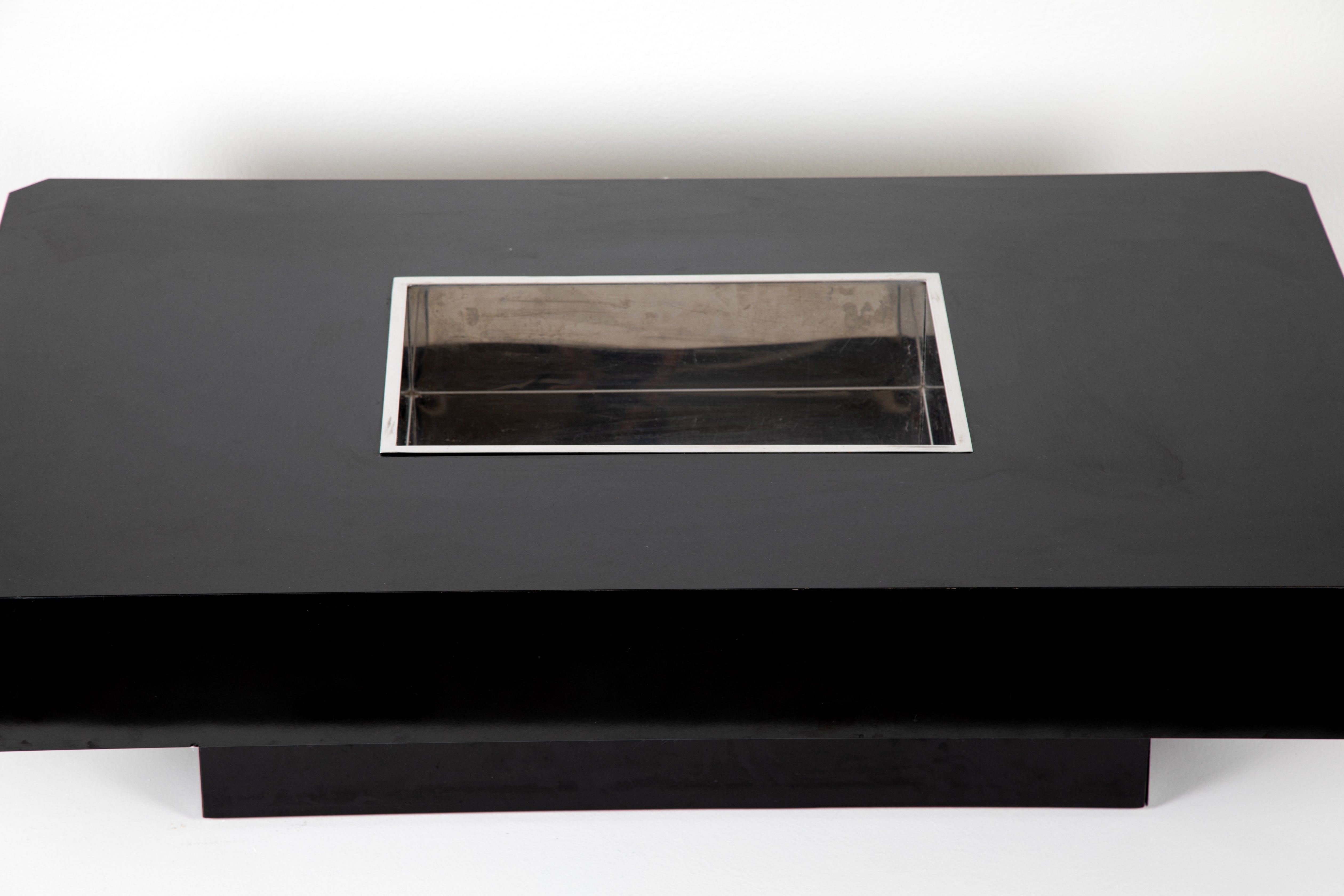 Willy Rizzo Alveo Black Coffee Table — detail view