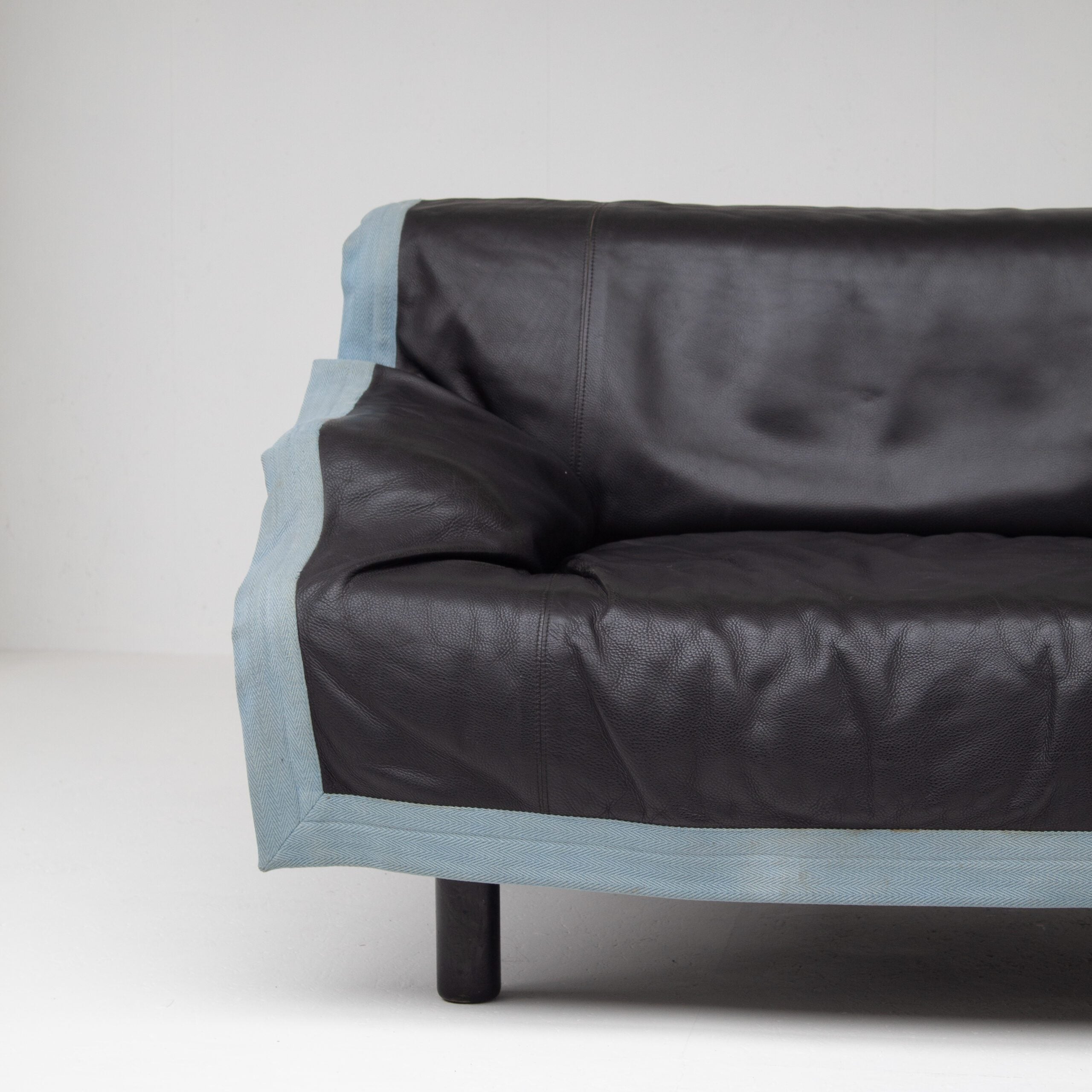 Sinbad Sofa by Vico Magistretti for Cassina — additional view