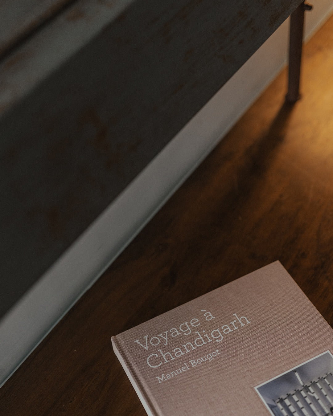 Pierre Jeanneret - Authentic PJ-TAT-08-B