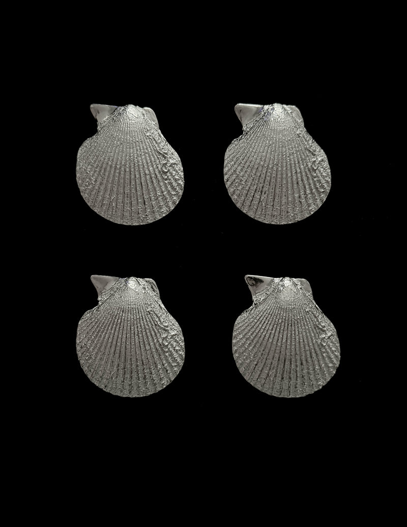 Vintage vide-poches in silver scallop shell design by LA PARADE