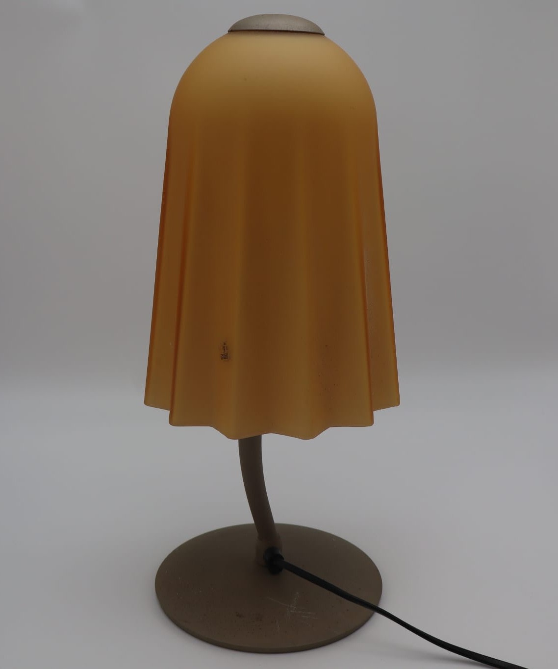 Murano 'Fazzoletto' Opaline Table Lamp by Vetreria LAG – 1980s — side view highlighting amber opaline shade