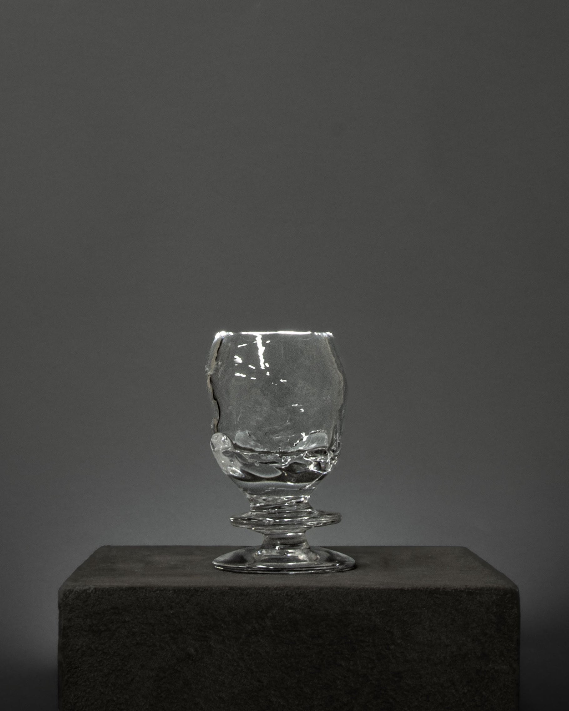 Round Free-shaped Glass by Szkło Studio | The Oblist — clear glass, modern design