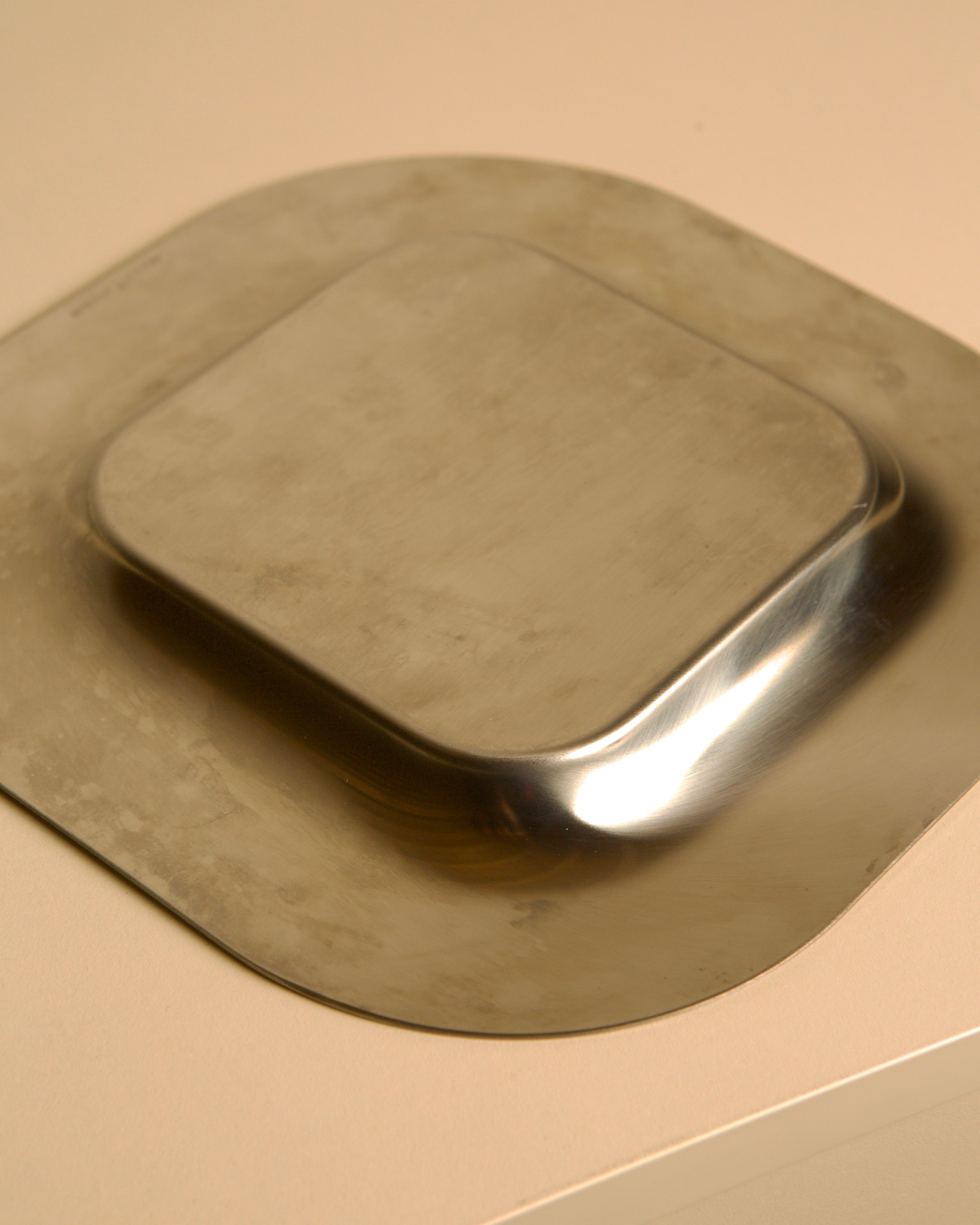 Plateau à bibelots carré en acier inoxydable par Sambonet, années 1980