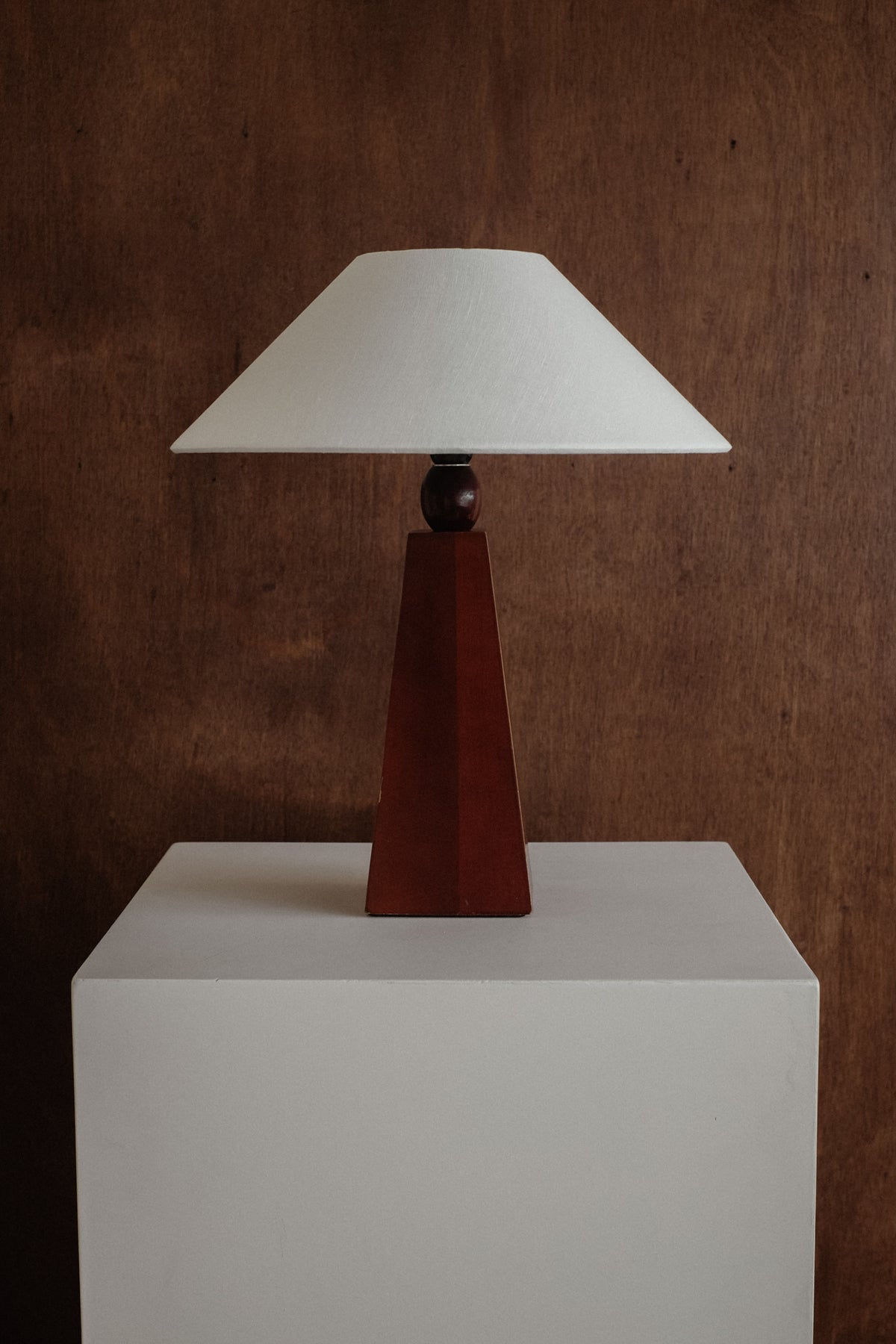 Timeless Elegance Wooden Table Lamp — view 9