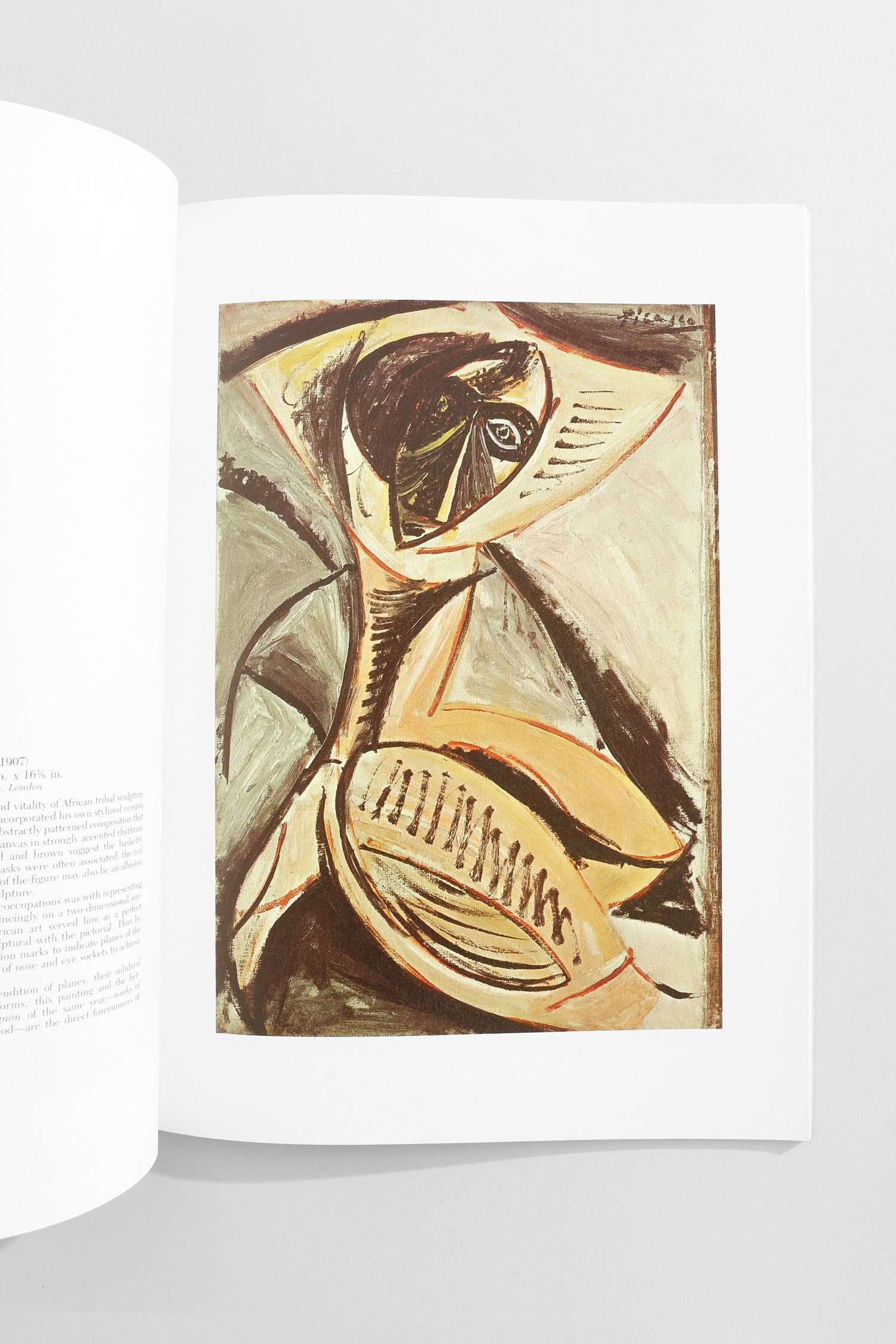 Picasso (The Great Artists) Book — lifestyle setting