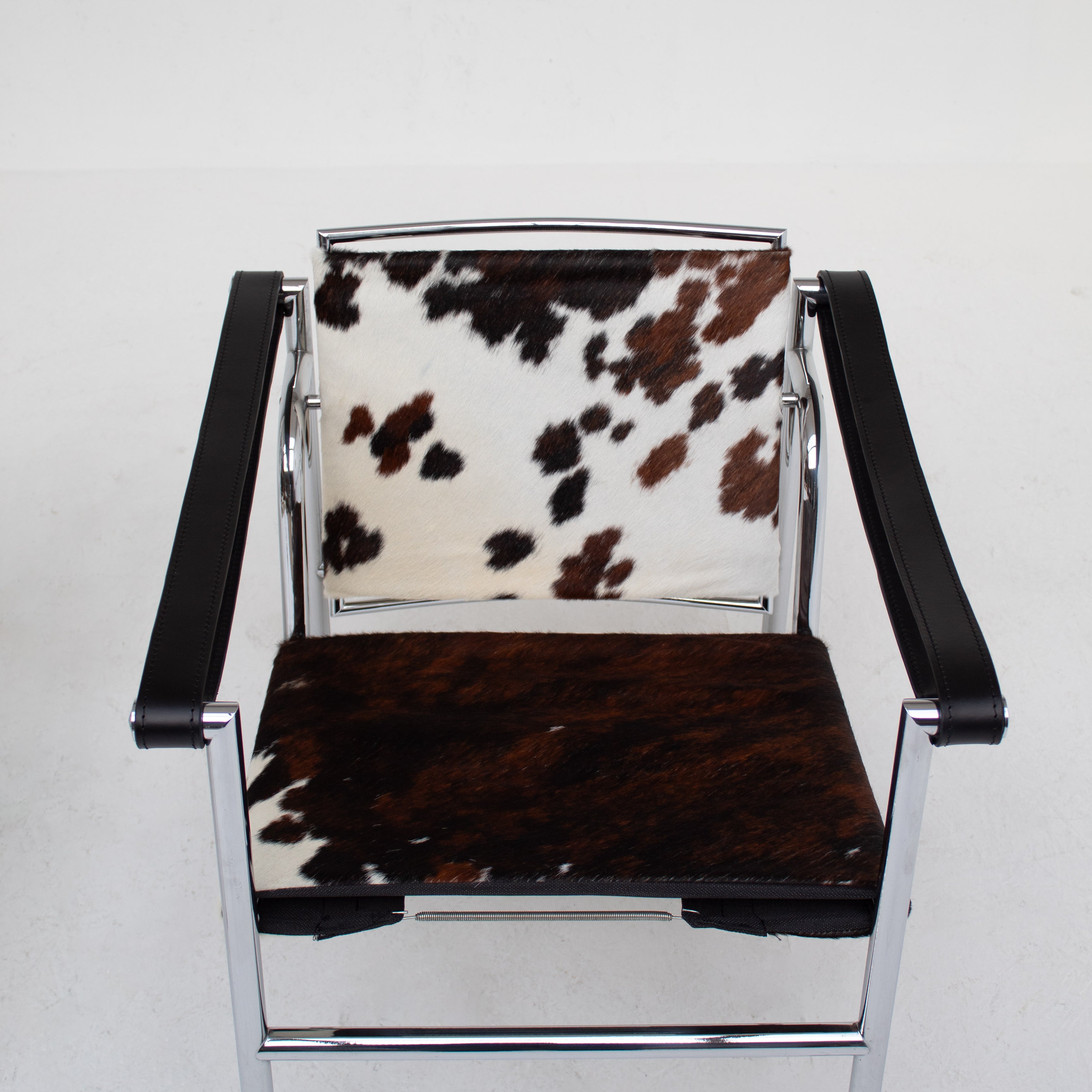 Set of 2 Le Corbusier, Pierre Jeanneret, Charlotte Perriand LC1 Chairs by Cassina