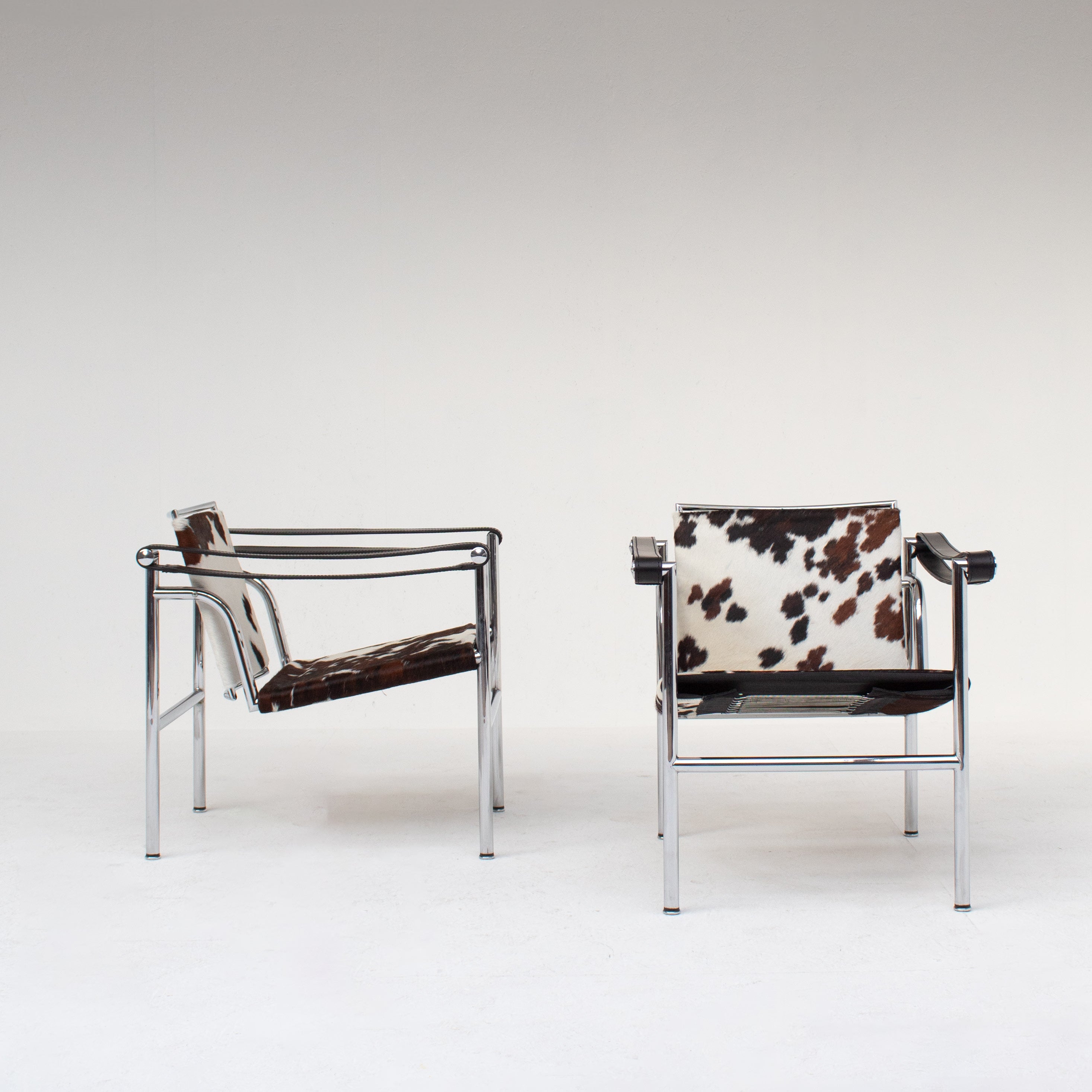 Set of 2 Le Corbusier, Pierre Jeanneret, Charlotte Perriand LC1 Chairs by Cassina