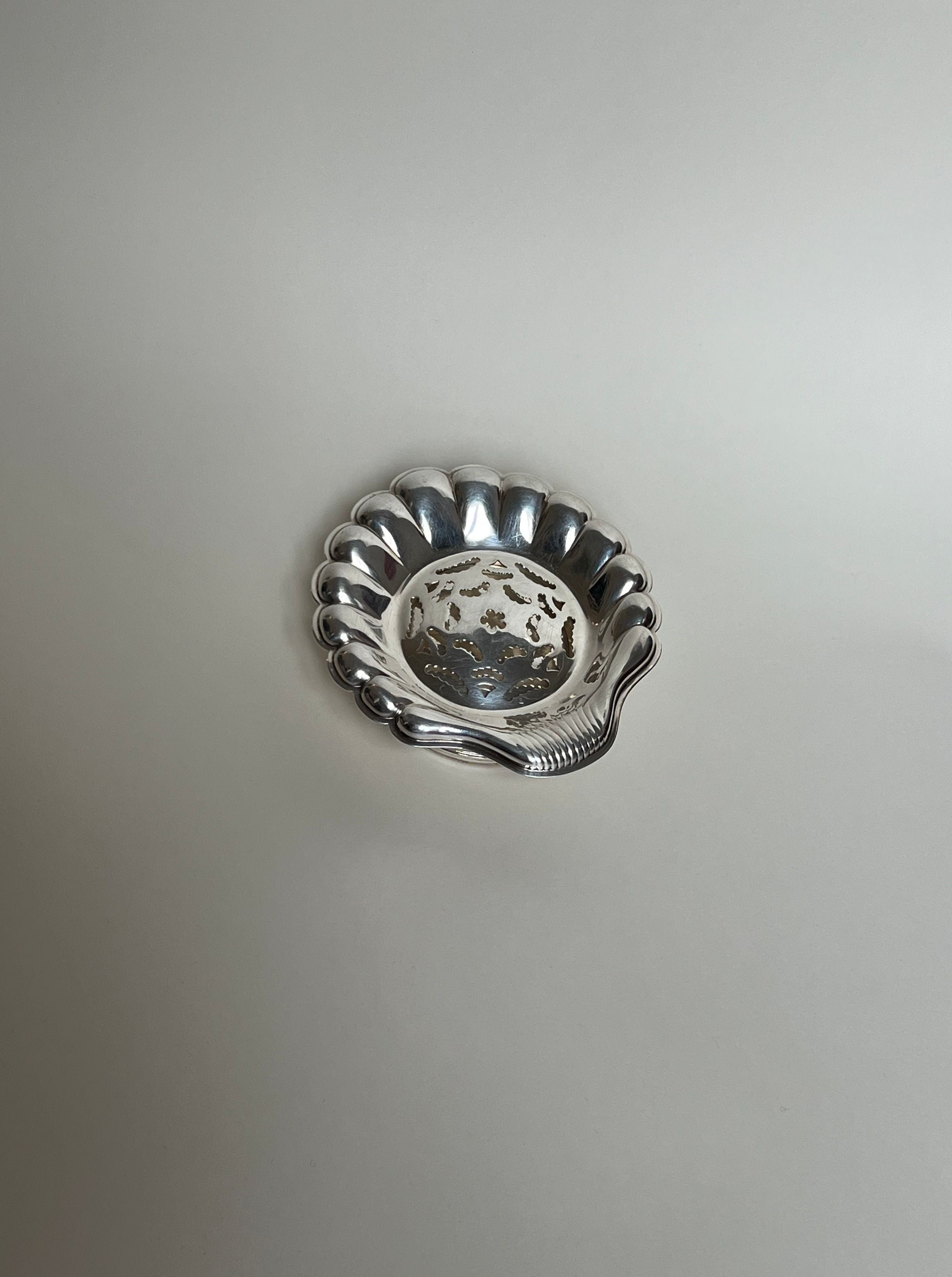 Vintage Shell Shaped Butter Curler