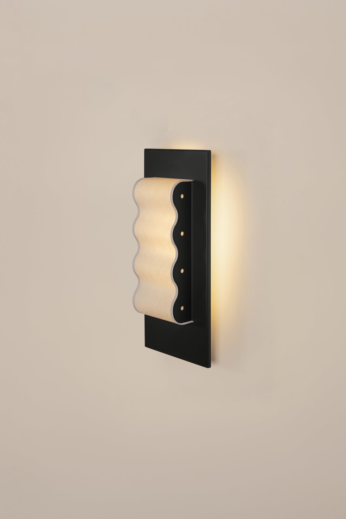 Frame Slim M UL — lifestyle setting