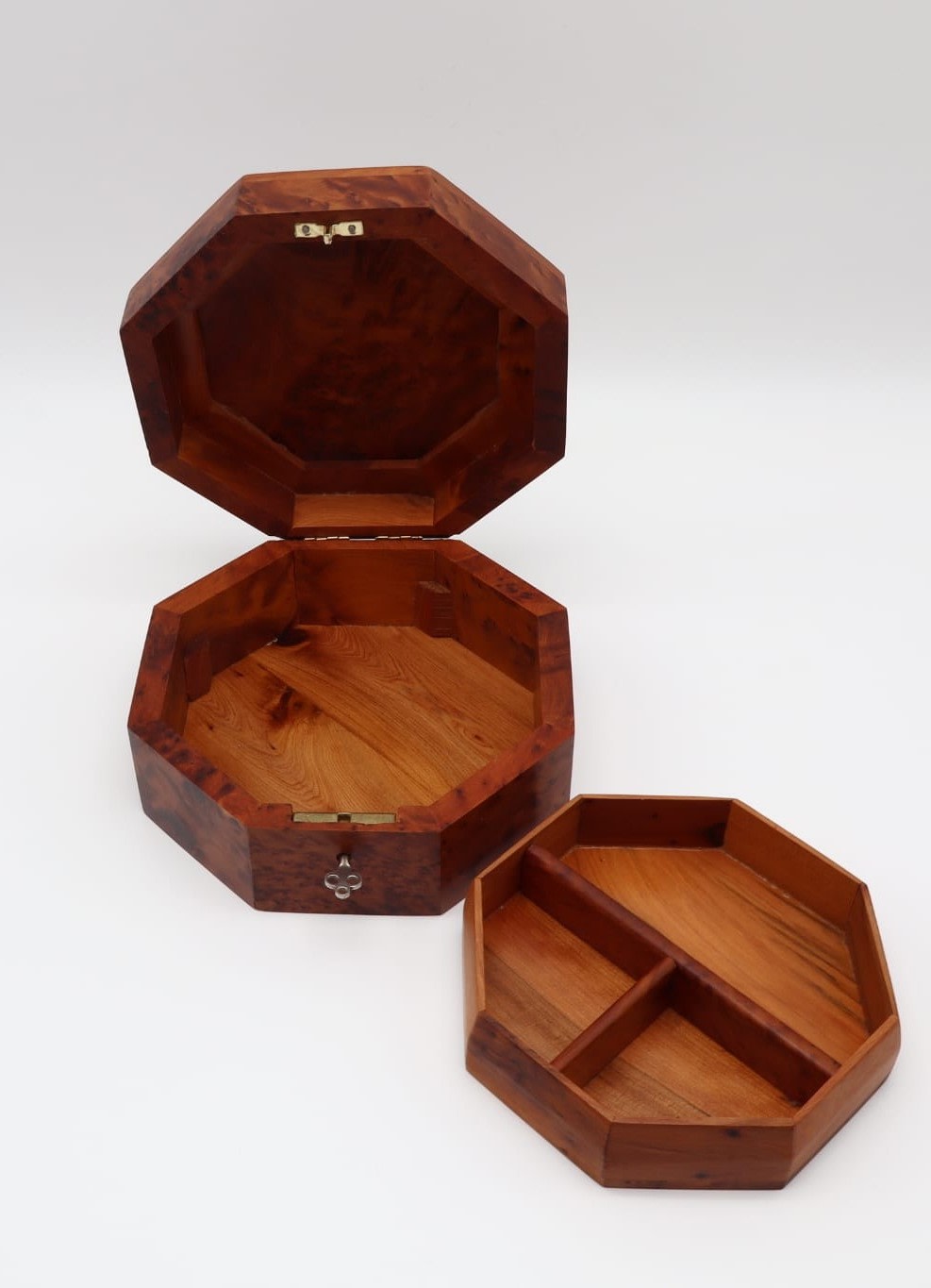 Octagonal Burled Wood Box – France, 1970s — detail view
