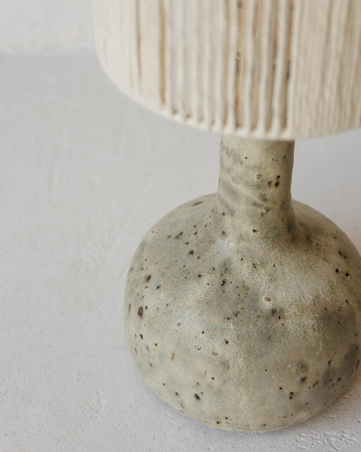Contemporary Table Lamps in Ceramic "Lune" — close-up