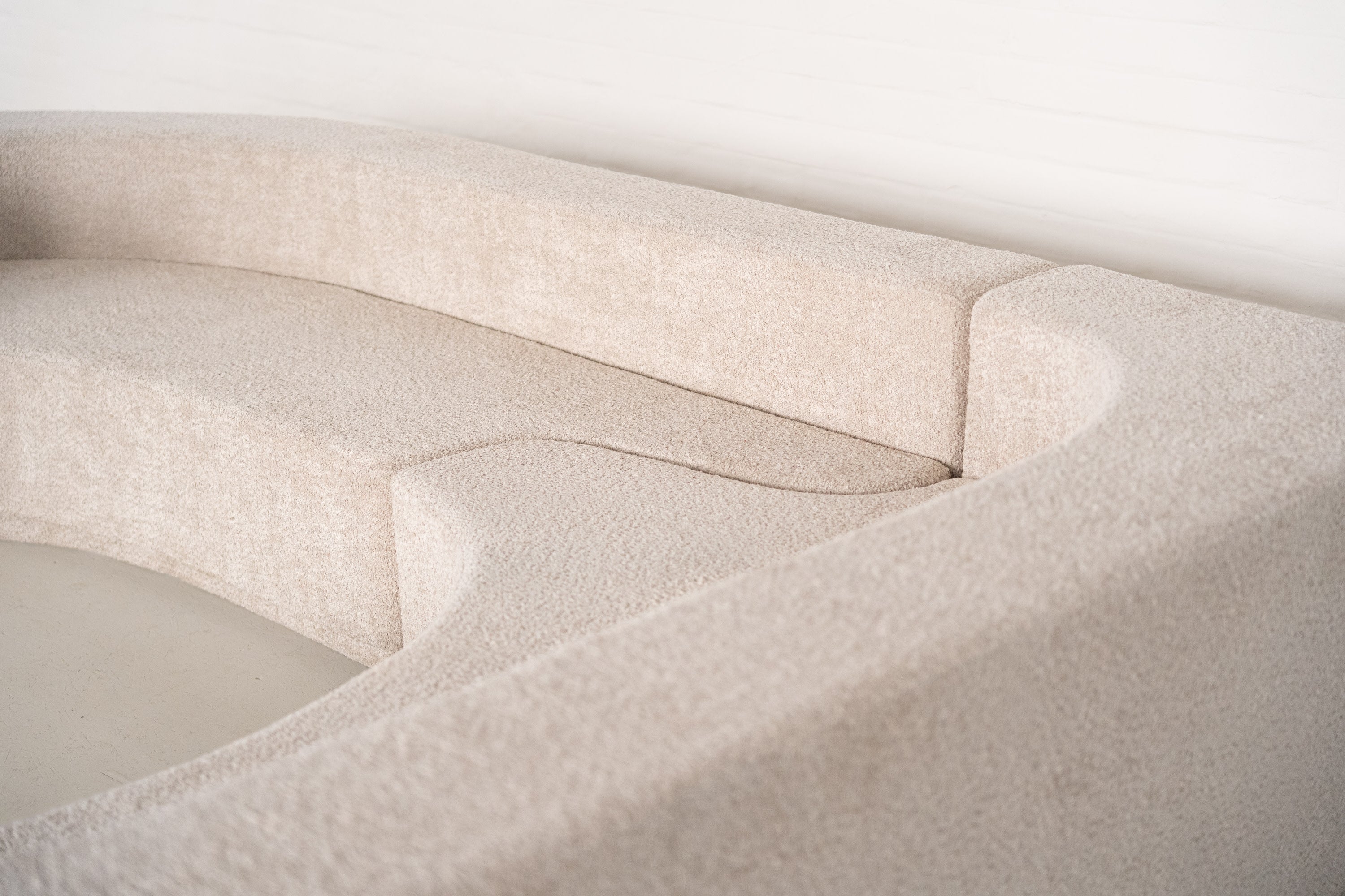 Lara Modular Sofa by Roberto Pamio, Renato Toso and Noti Massari for Stilwood — close-up of textured beige upholstery