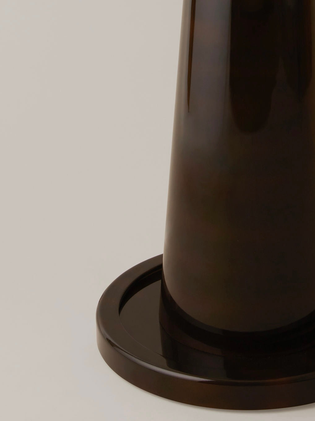Fontainebleau Floor Lamp in oak and lacquer — side angle showing glossy base