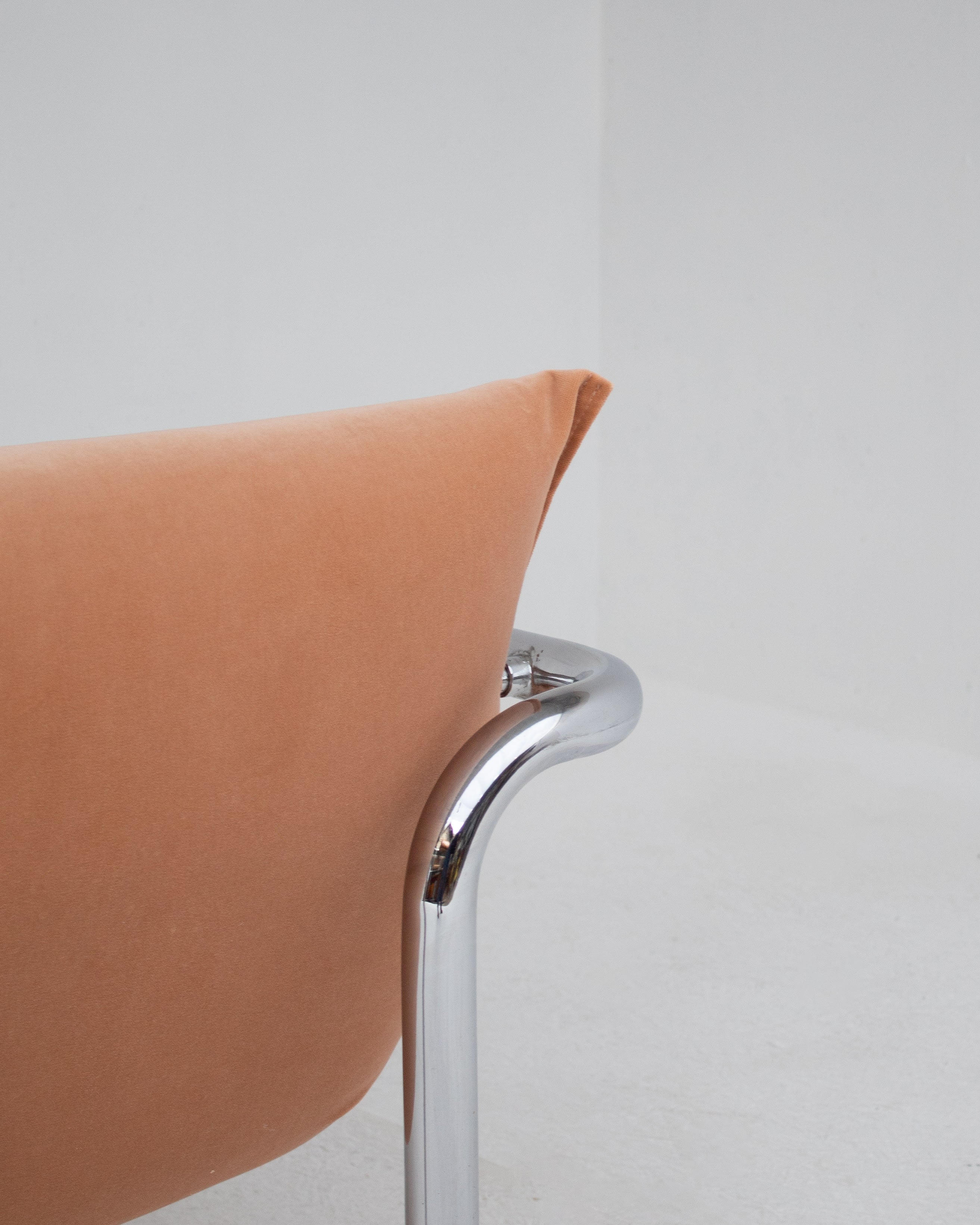 Vintage Lounge Chair in Metal and Velvet