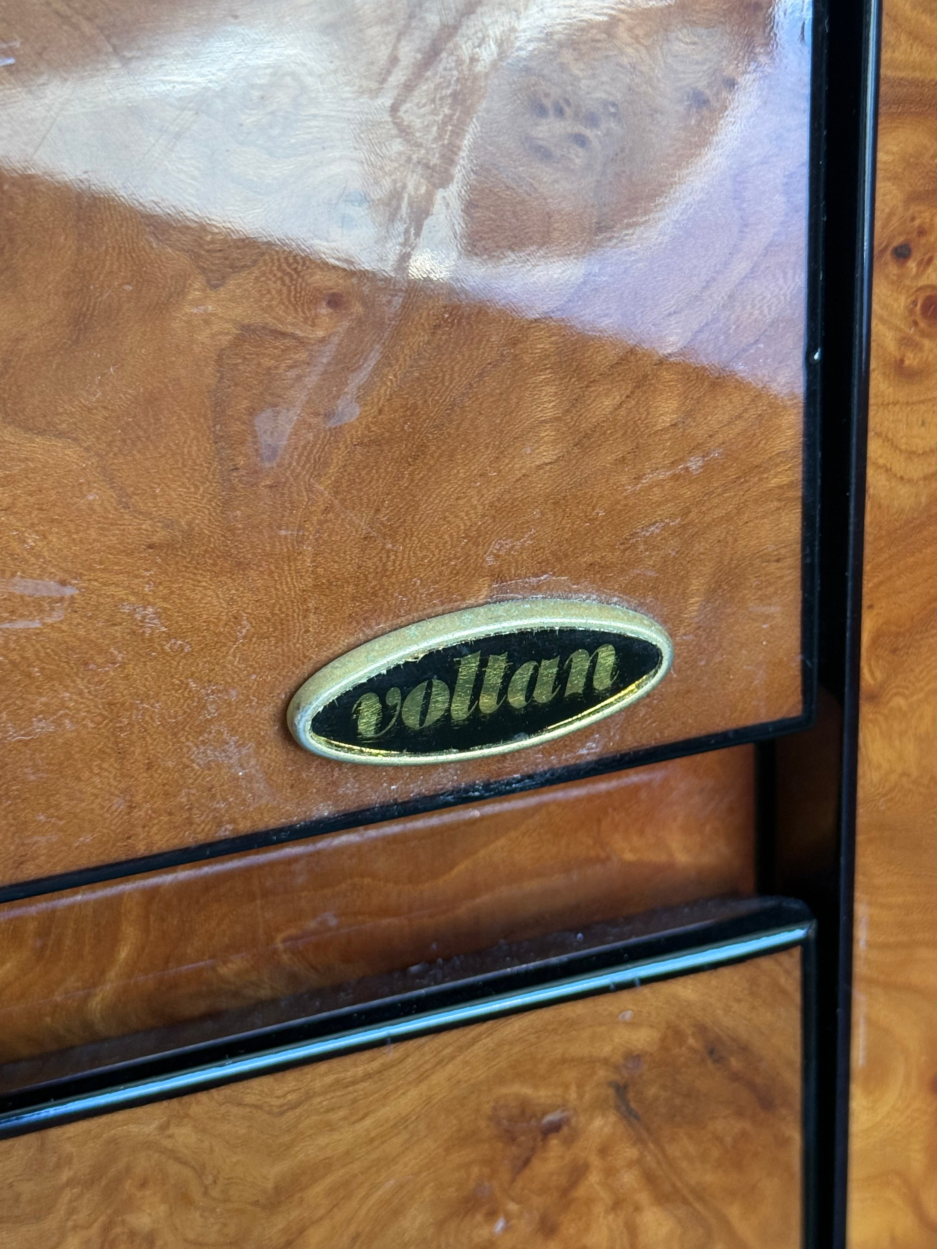 Vintage Voltan chest of drawers made of lacquered burl wood with bar — view 10