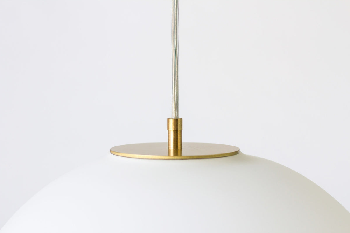 Sunset Sunrise, functional light sculpture in movement — close-up