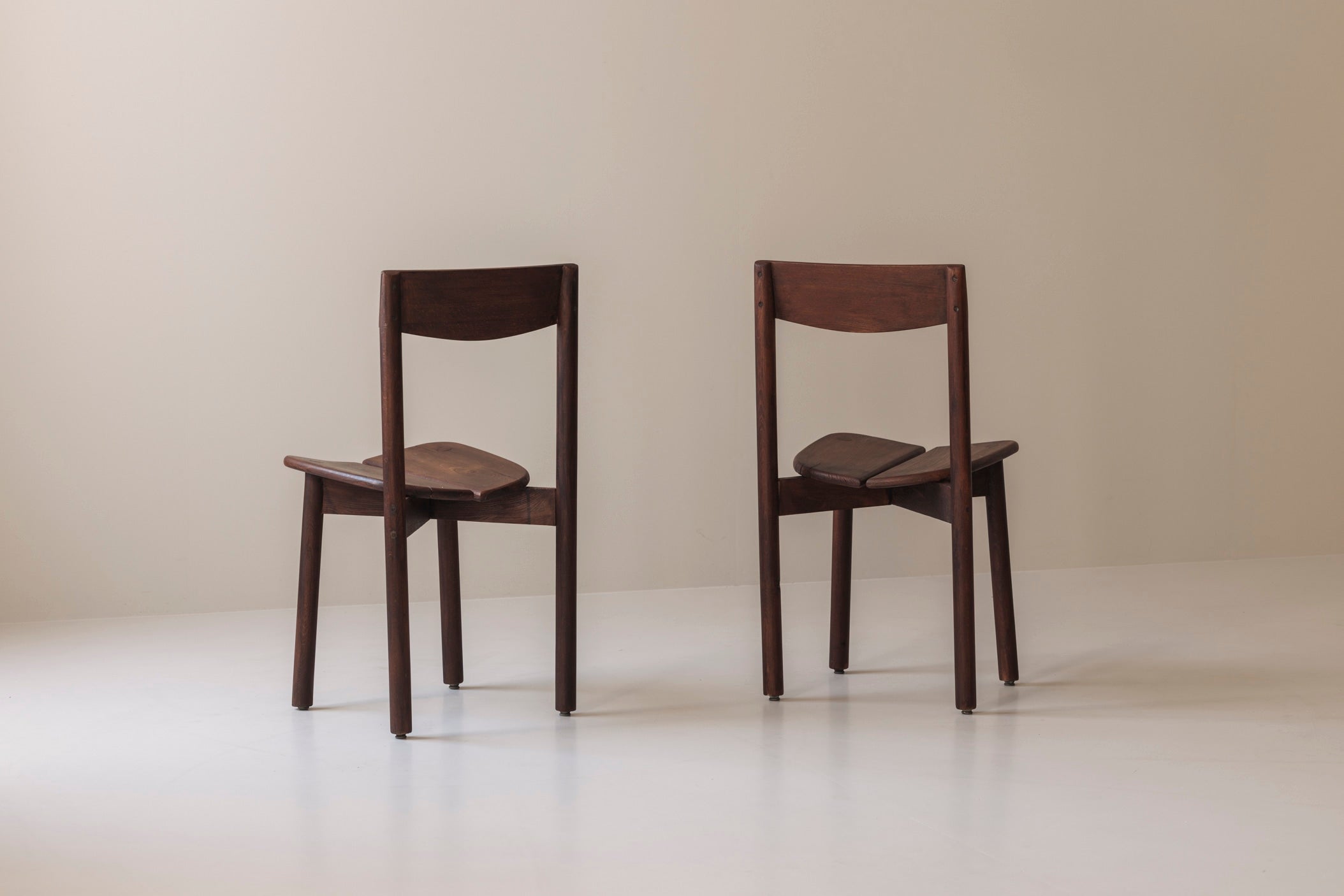A rare and highly sculptural set dining chairs by Pierre Gautier-Delaye, France 1960s — additional view
