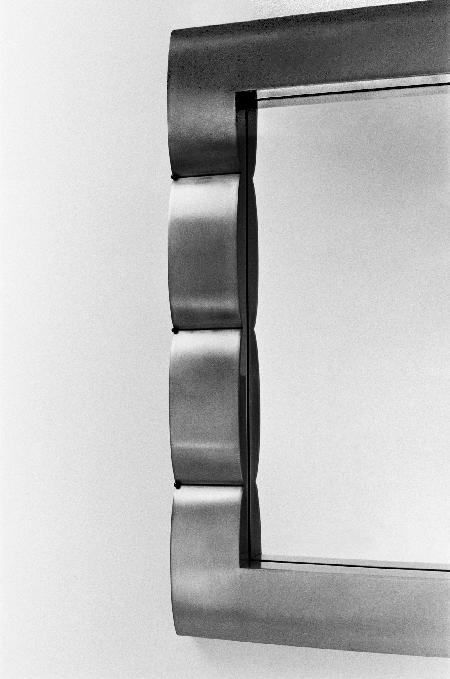 Miroir "Chambre Cannelée", Miroir Contemporain en Acier