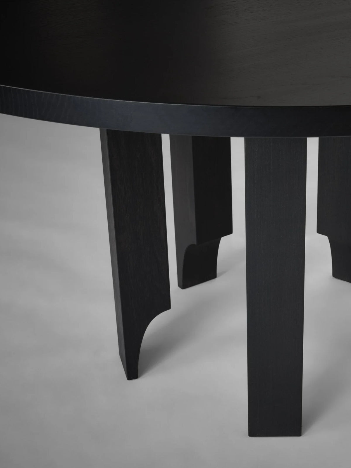 Acer Round Table — detail view