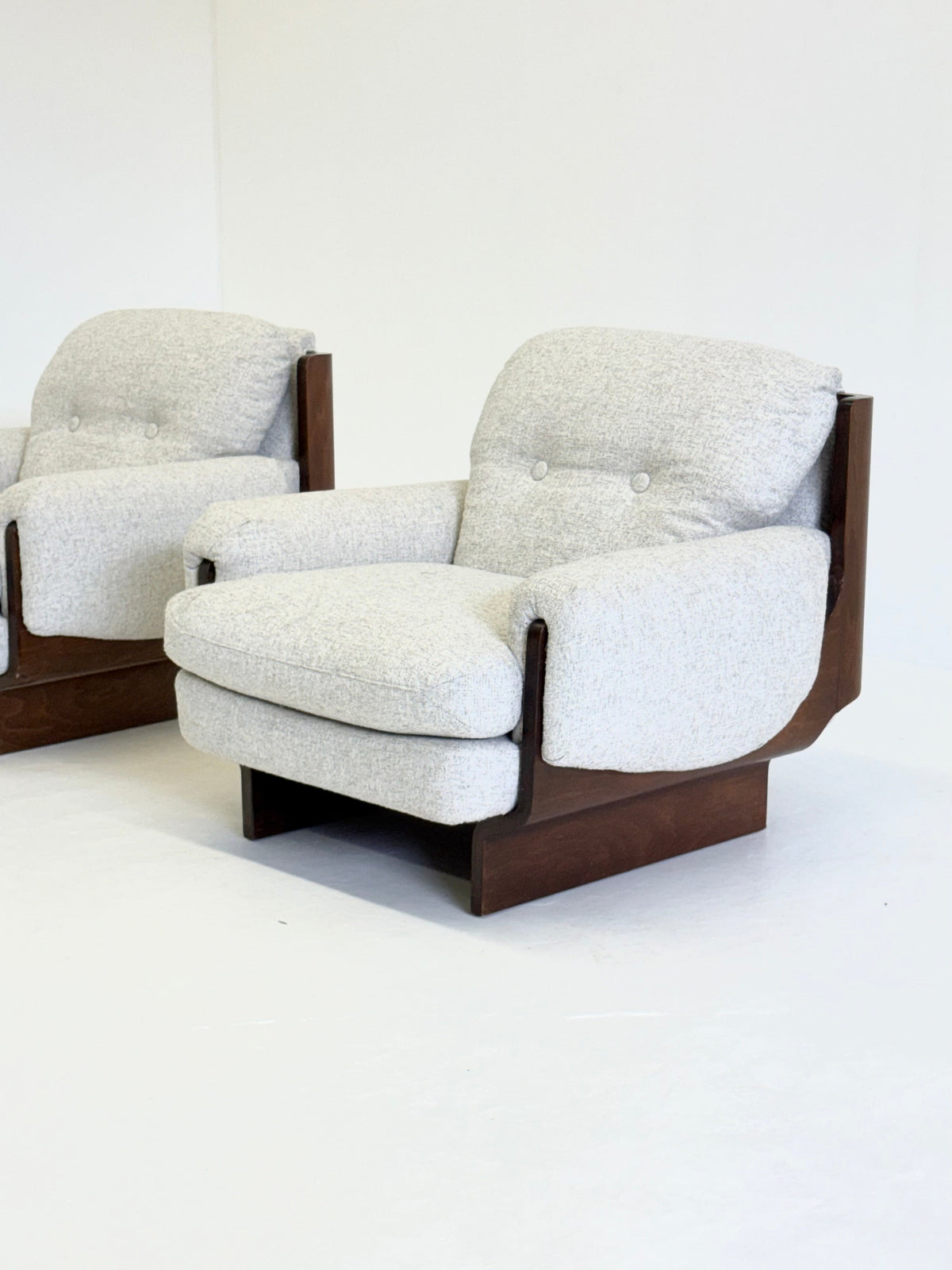 Italian Brutalist - mid century armchair — view 14