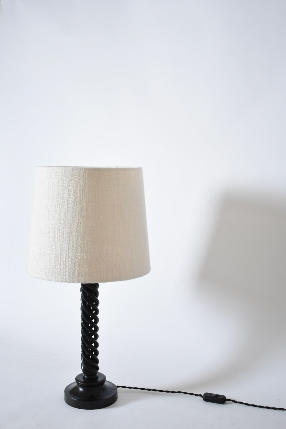 Turned ebonised wooden lamp, 1960s — detail view