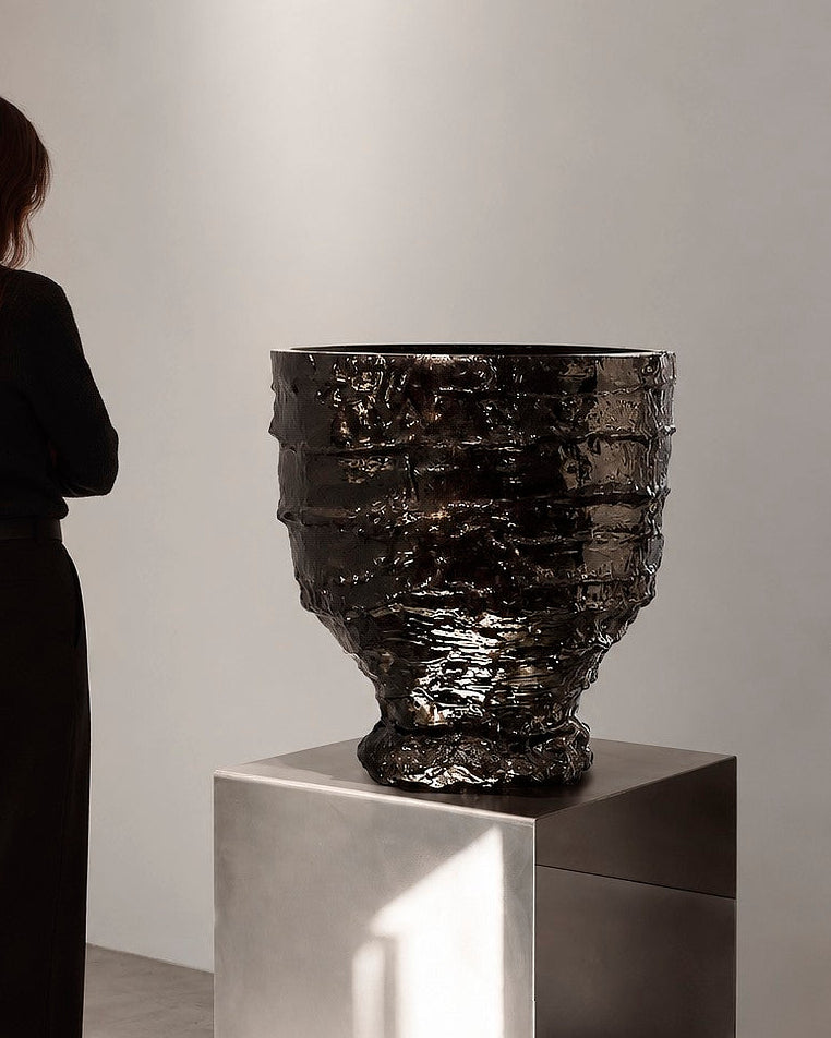 SK8-B — Sculptural Ceramic Vase. Limited edition 25 + 1 AP — side angle