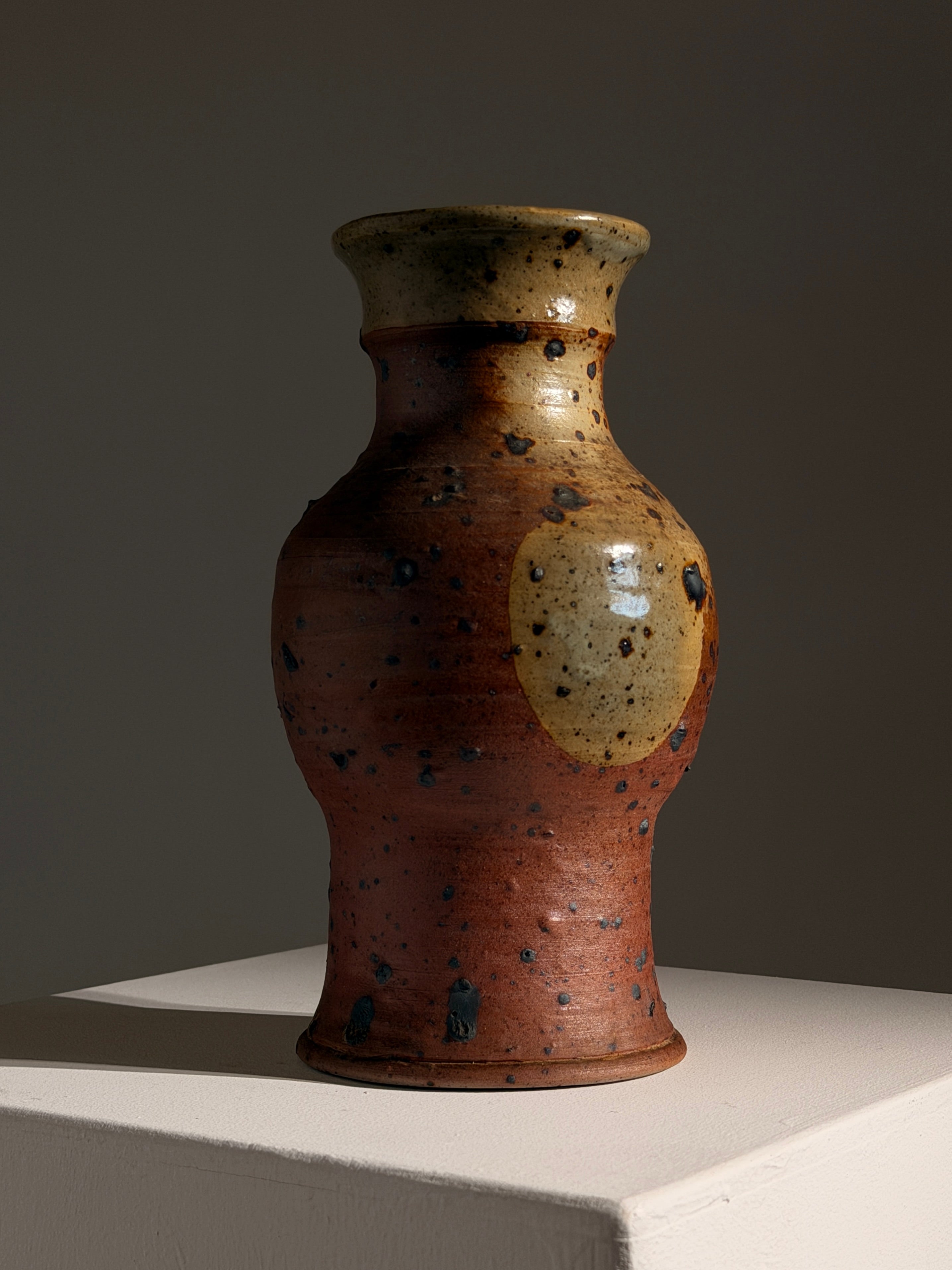 Stoneware vase by Pierre Digan, La Borne, circa 1970 — detail view