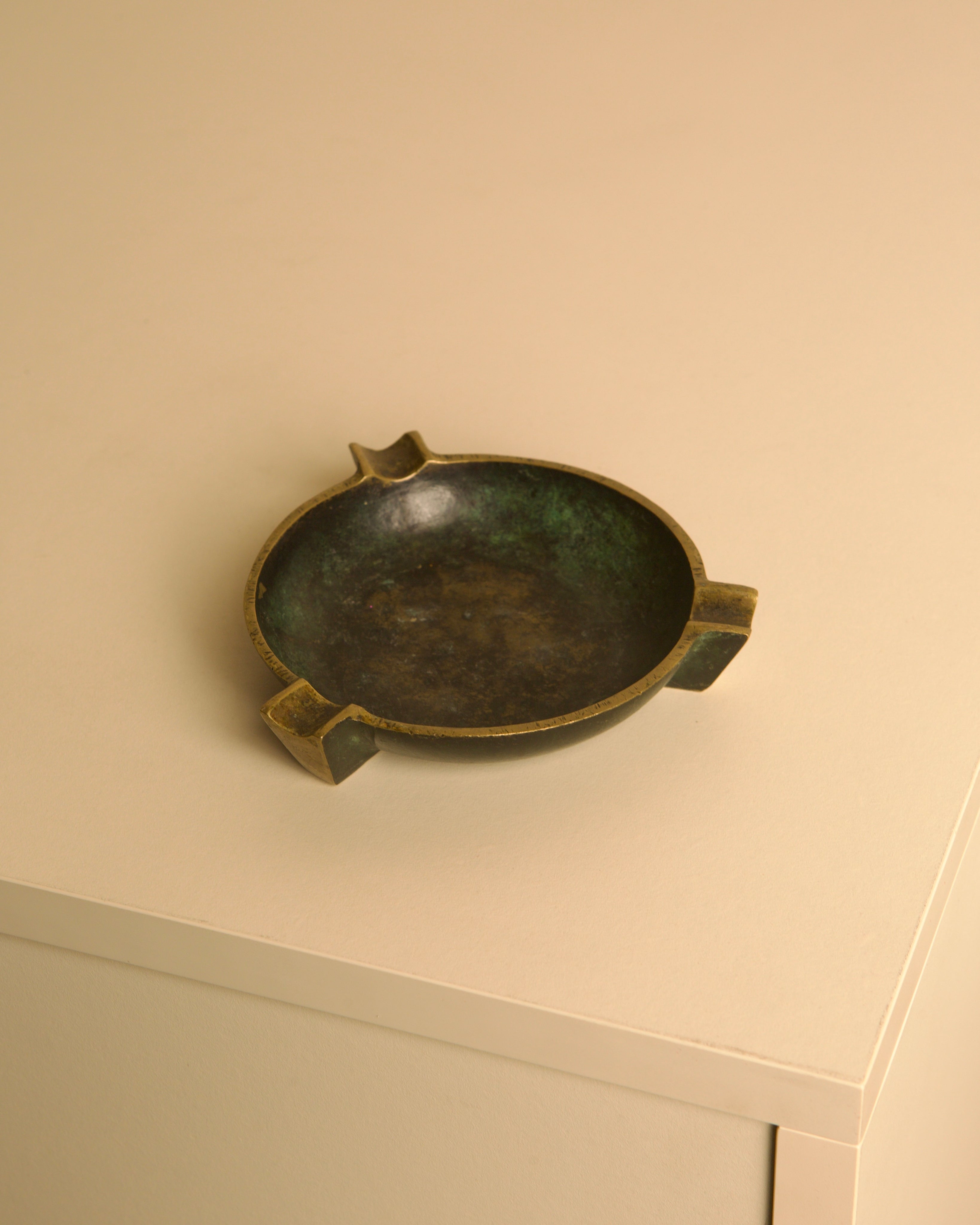 Italian Bronze Ashtray, 1940s by Treaptyque | The Oblist — vintage bronze material