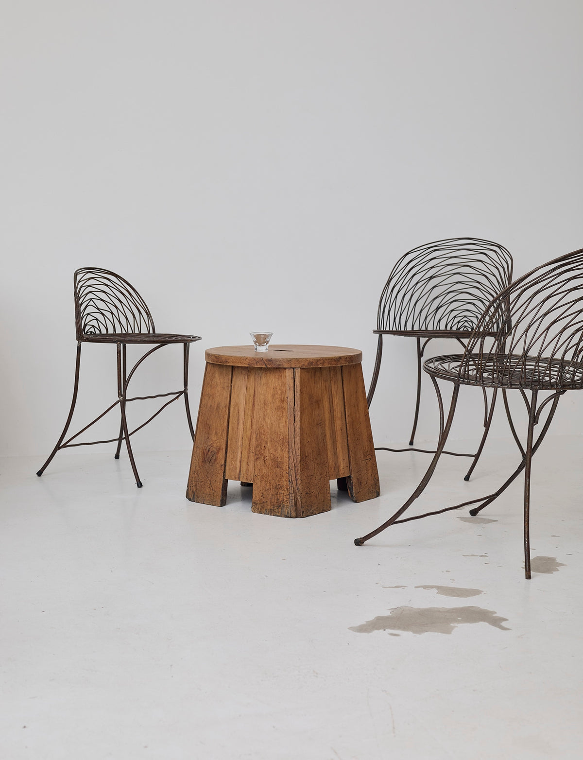 French 20th Century wrought iron chair — close-up