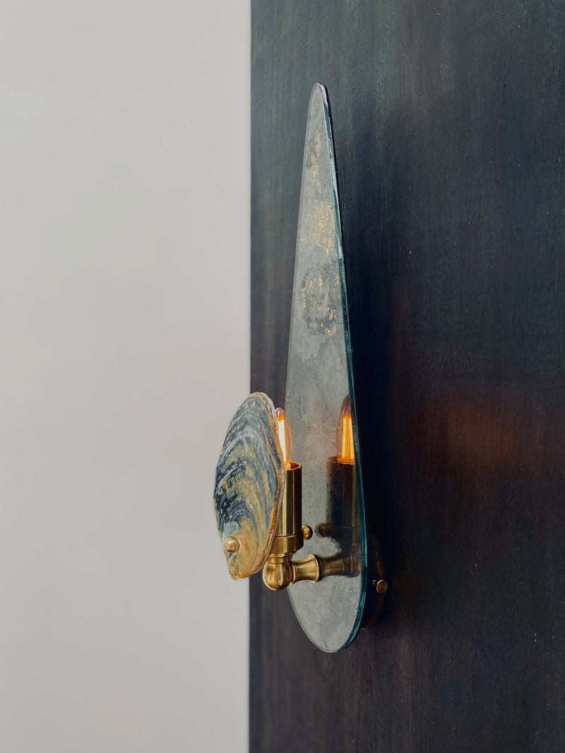 Tear Drop Wall Light in Glass and Brass — detail view