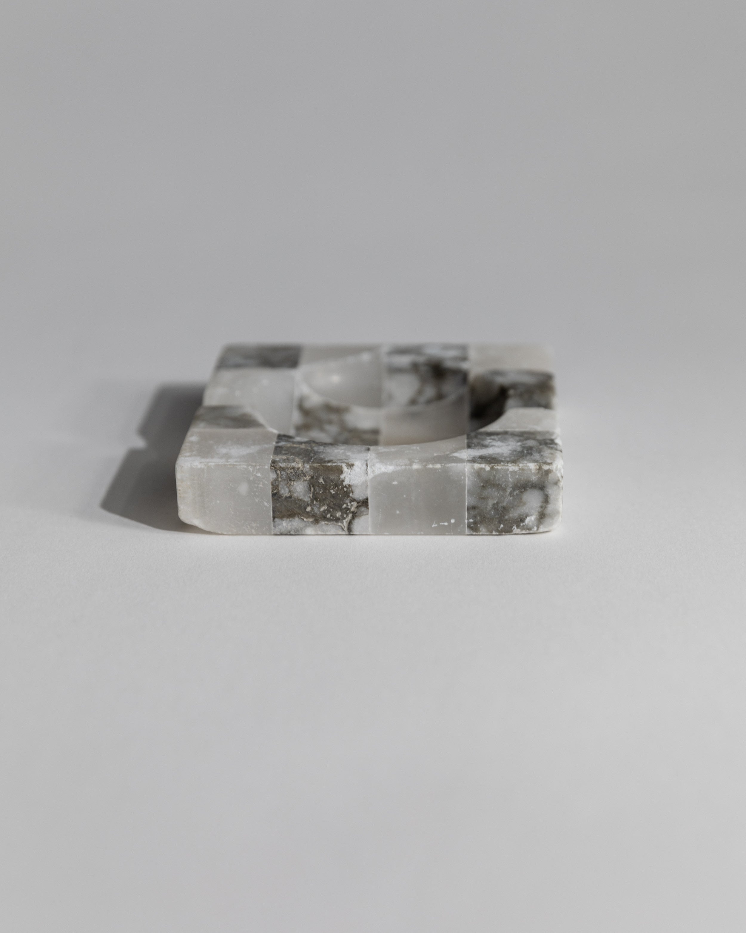 1970s marble smoking set with geometric ashtray design detail