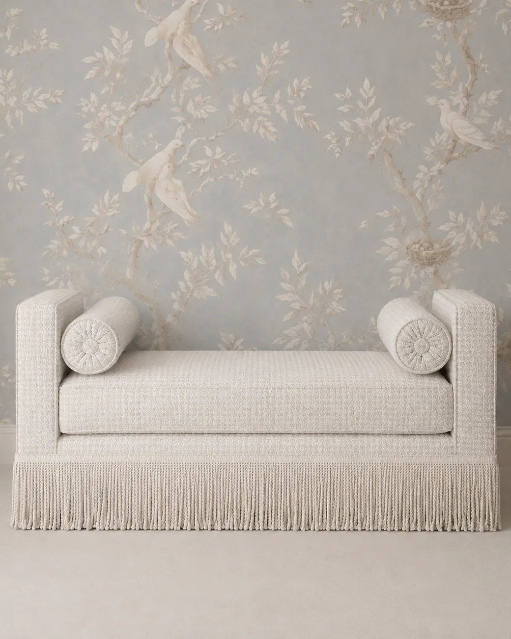 Julian Seat Bench 120 cm - Waffle Pearl - Ivory Fringe — lifestyle setting