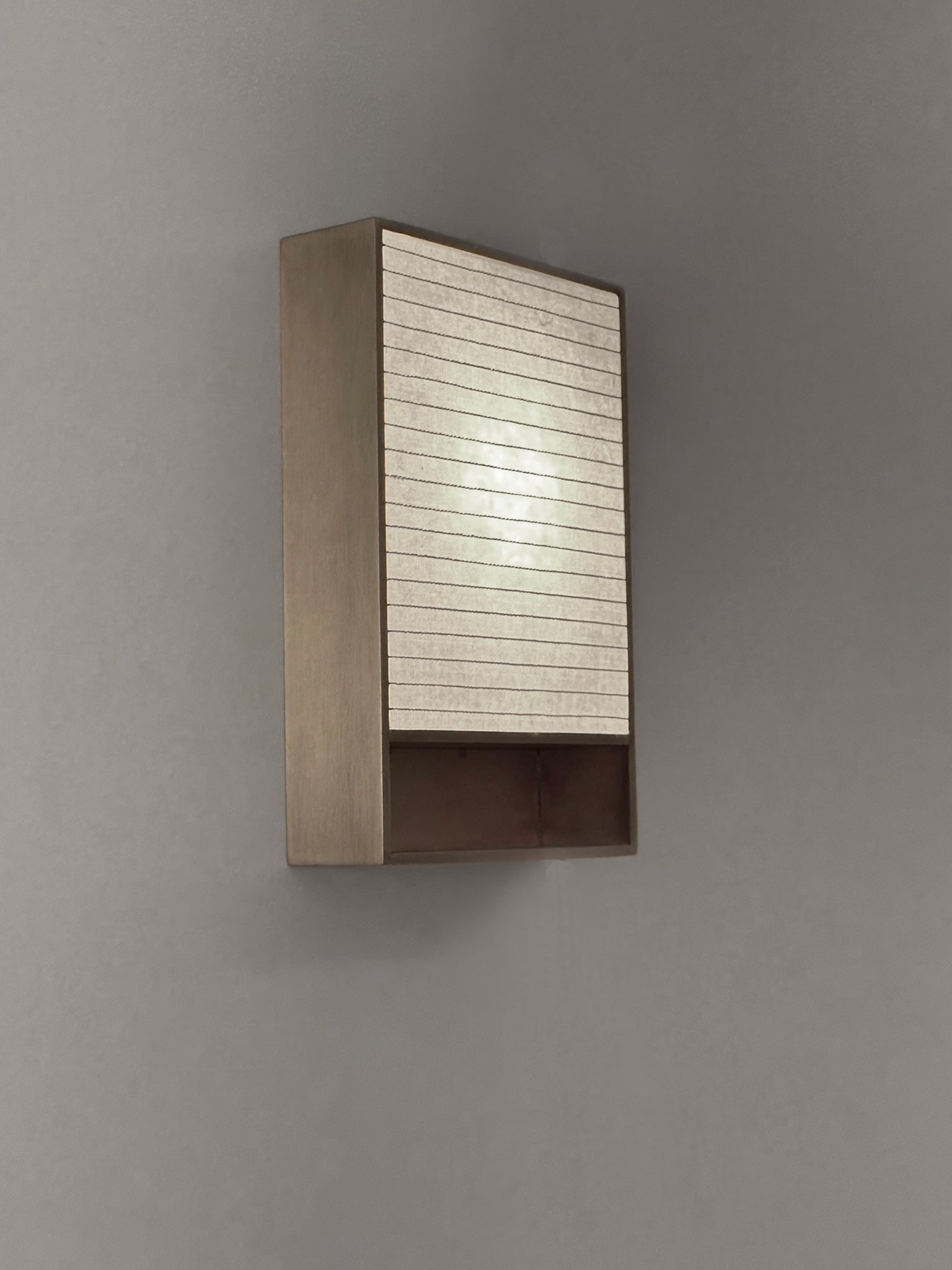 biiit 010 / Wall lamp — detail view