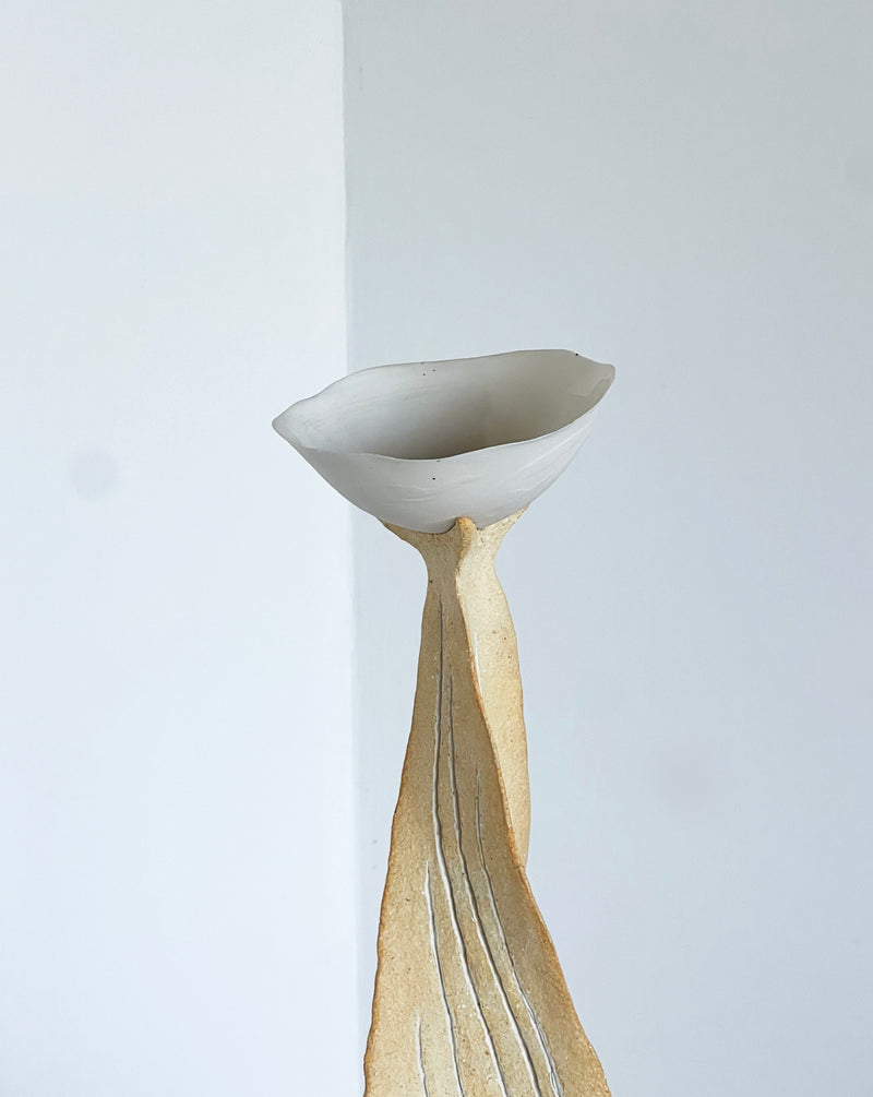 Porcelain dish on pedestal — detail view