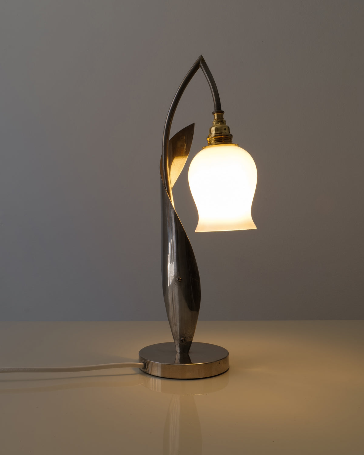 Chrome Opaline Glass Lily of the Valley Table Lamp c.1950s — close-up