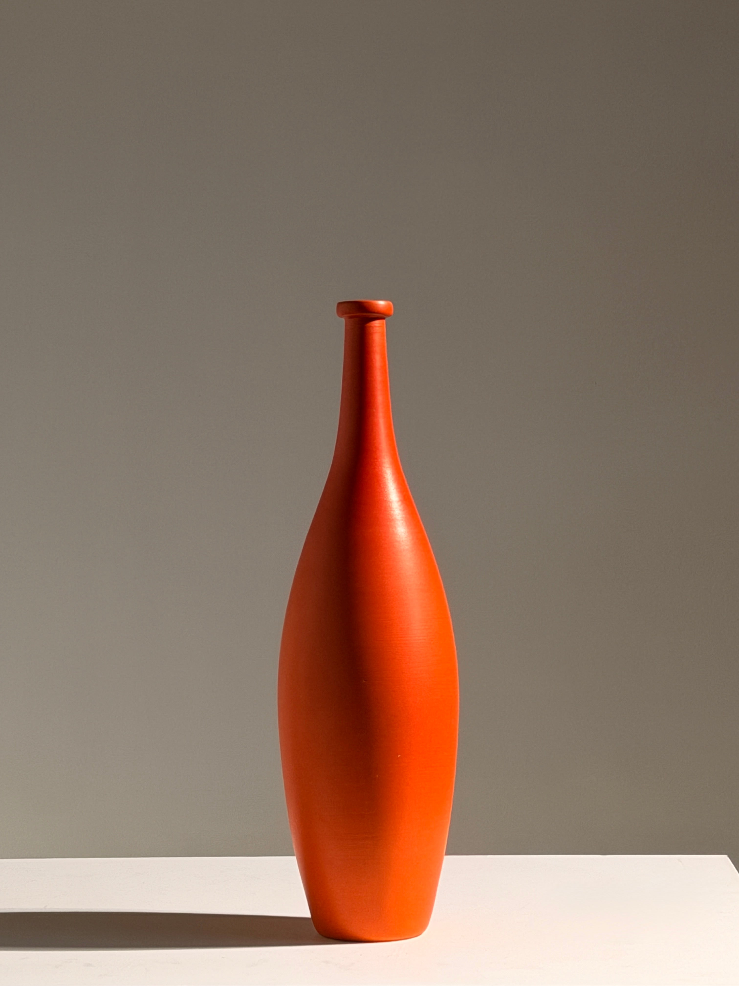 Large orange soliflore bottle vase by André-Jean Doucin, circa 1950 — alternate view