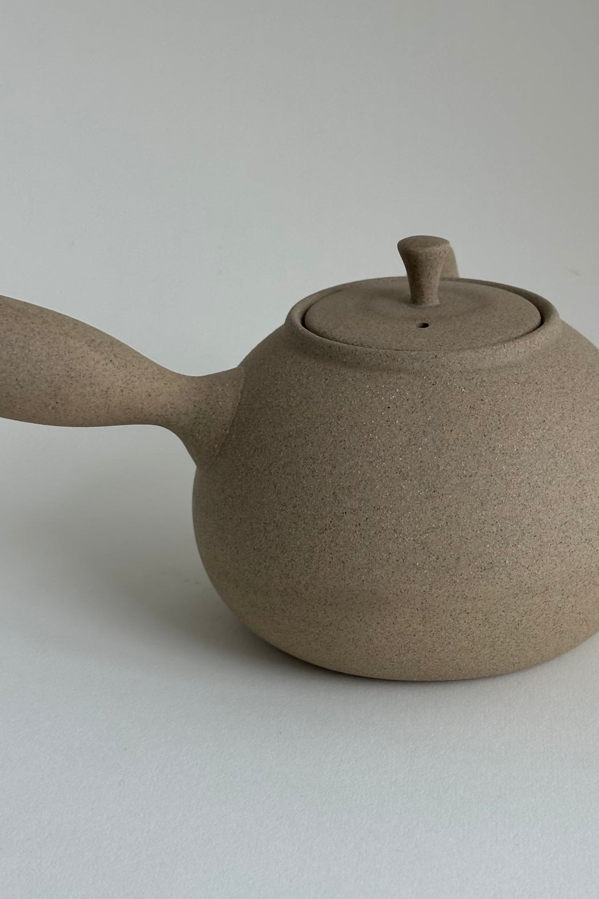 LIMINALIA sidehandle teapot — close-up