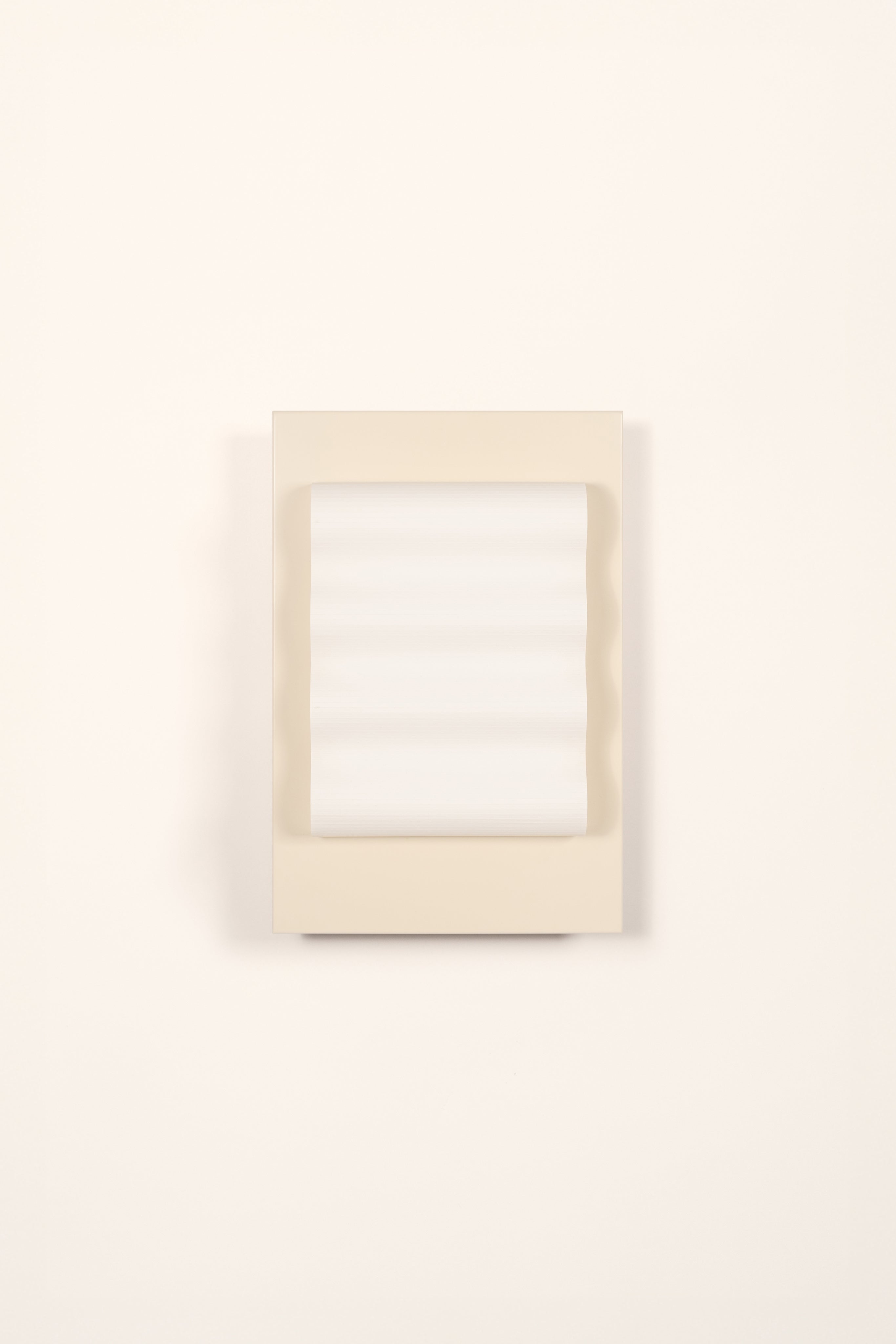 "Frame" OW M — side angle