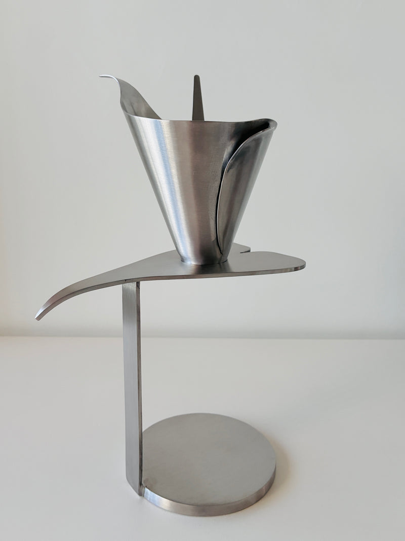 Mary Pour Over Coffee Brewer — close-up