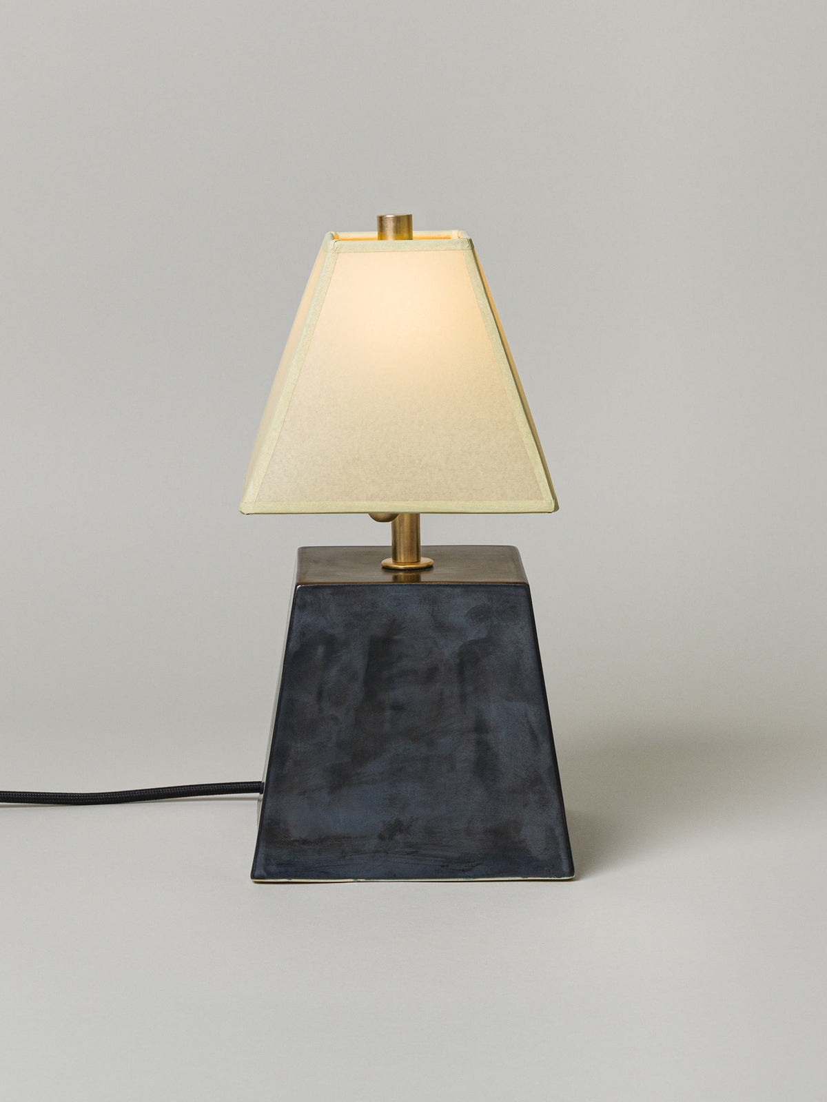 Osen Table Lamp Short, Graphite / Faint Green Shade by SIN | The Oblist