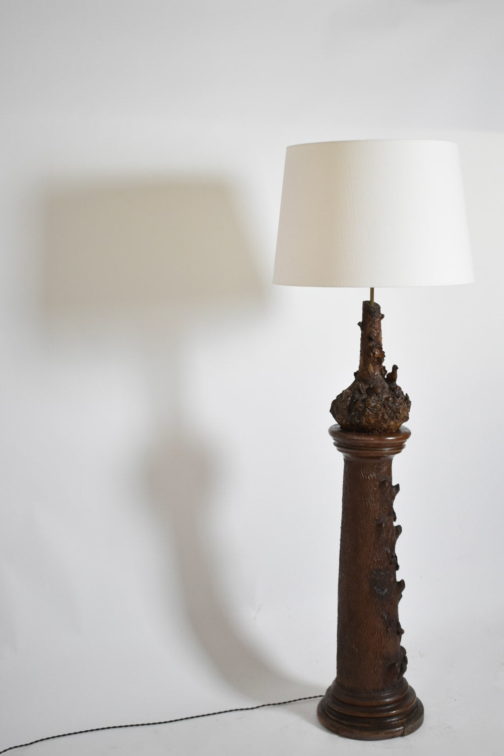 Black forest ceramic floor lamp, XIXth c. — close-up