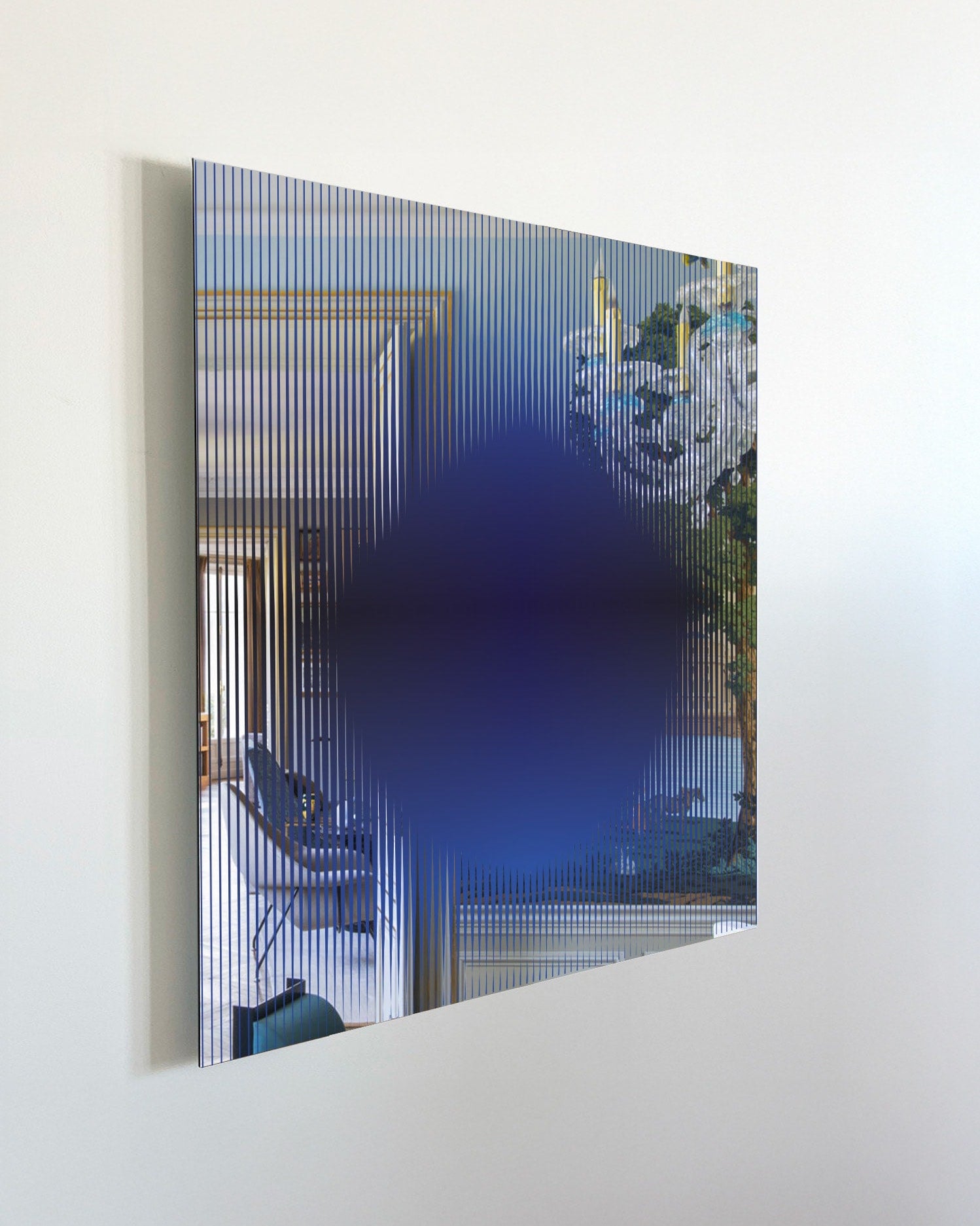 Minimalism mirrored Sculpture - OSMOS 23 — close-up of reflective surface with blue gradient