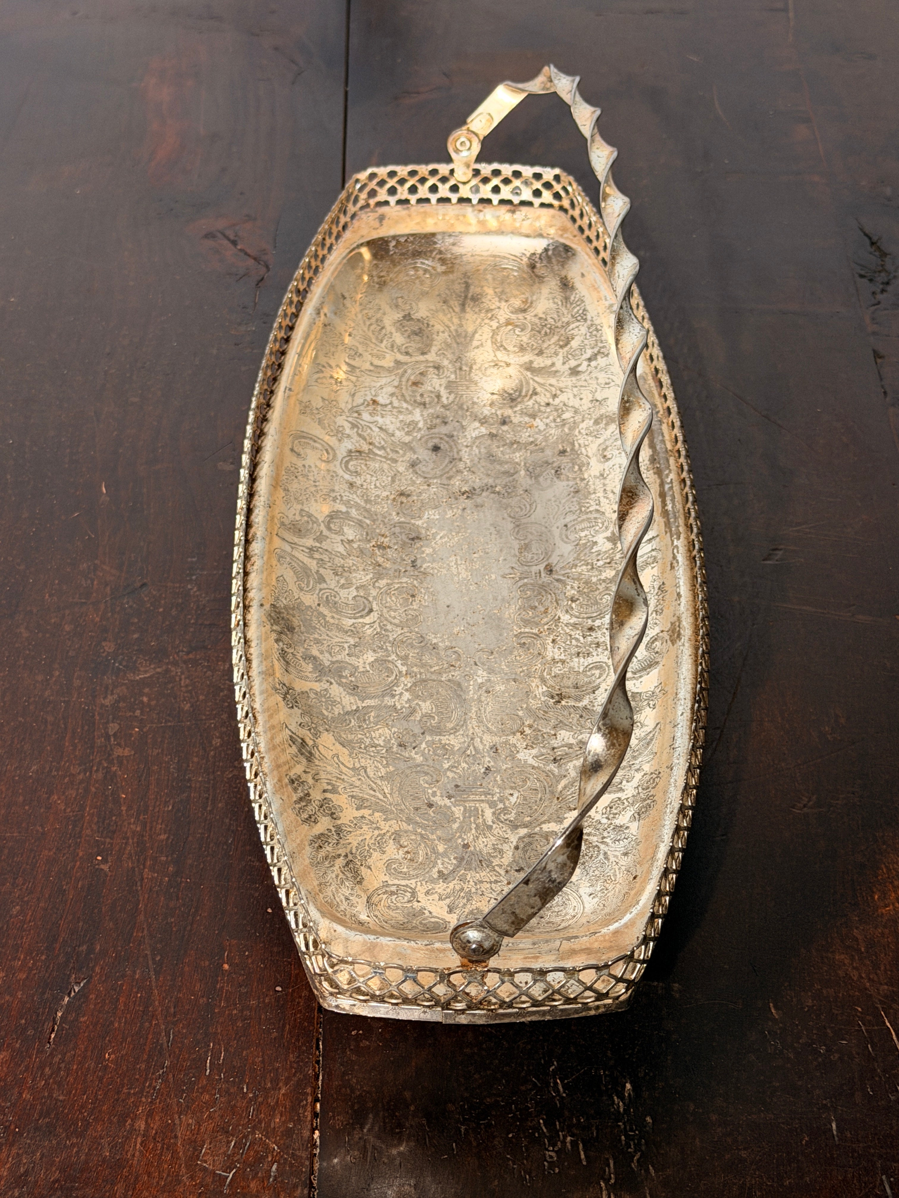 Silver-plated handled basket, Art Deco style — lifestyle setting