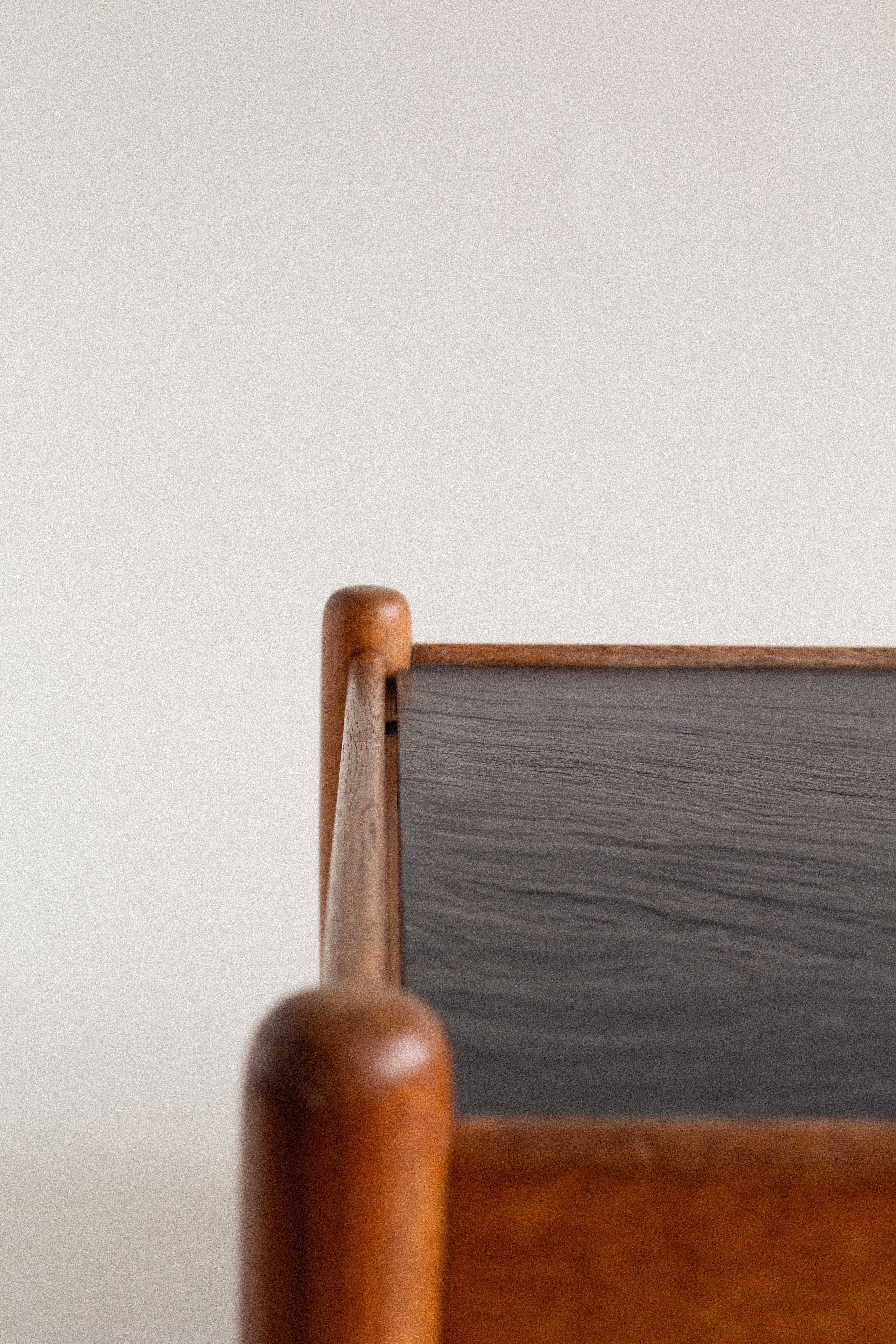 Eric Merthen Coffee Table — close-up