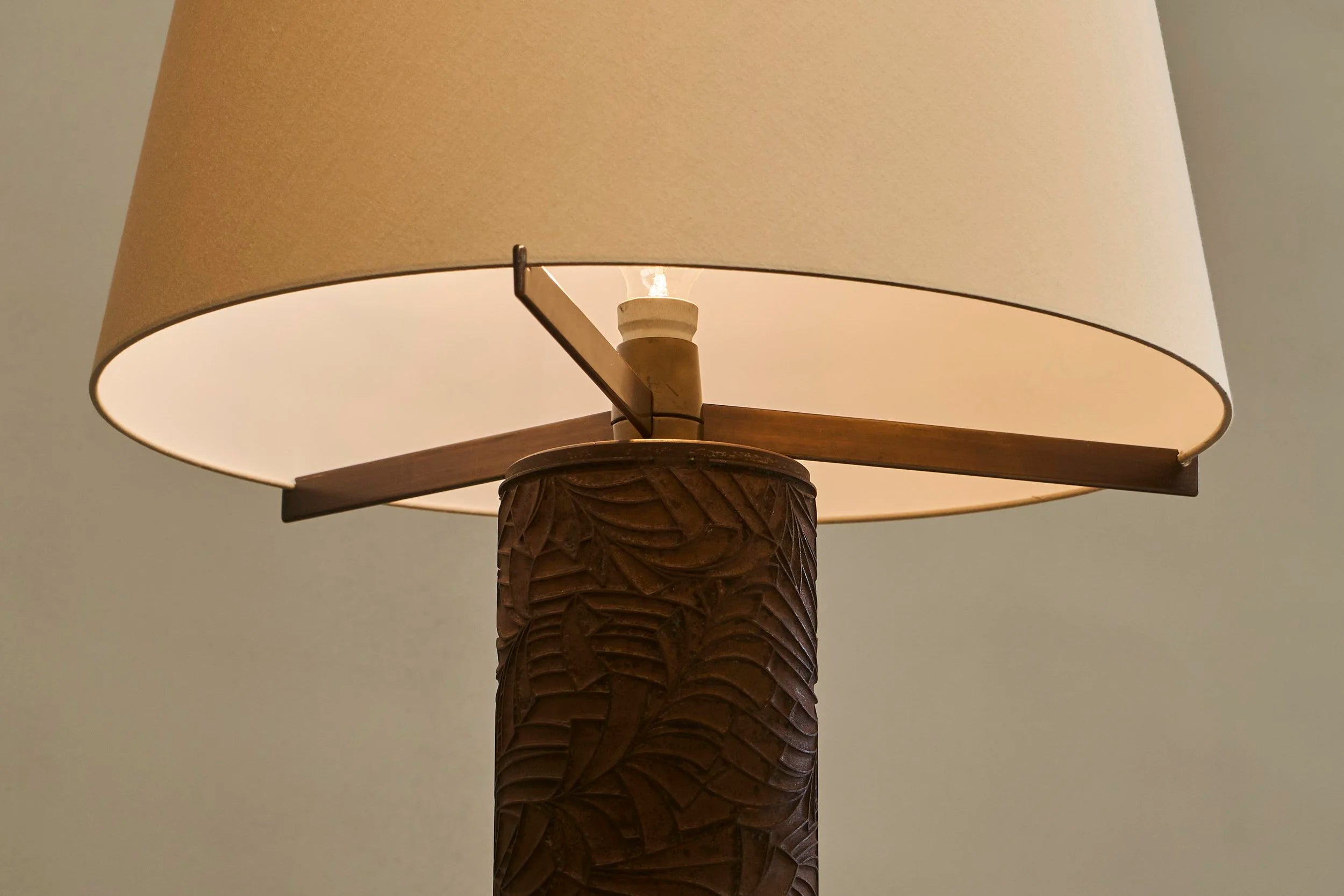 Antoine Callebaut Monumental Table Lamp in Patinated Bronze Belgium 1970s — close-up